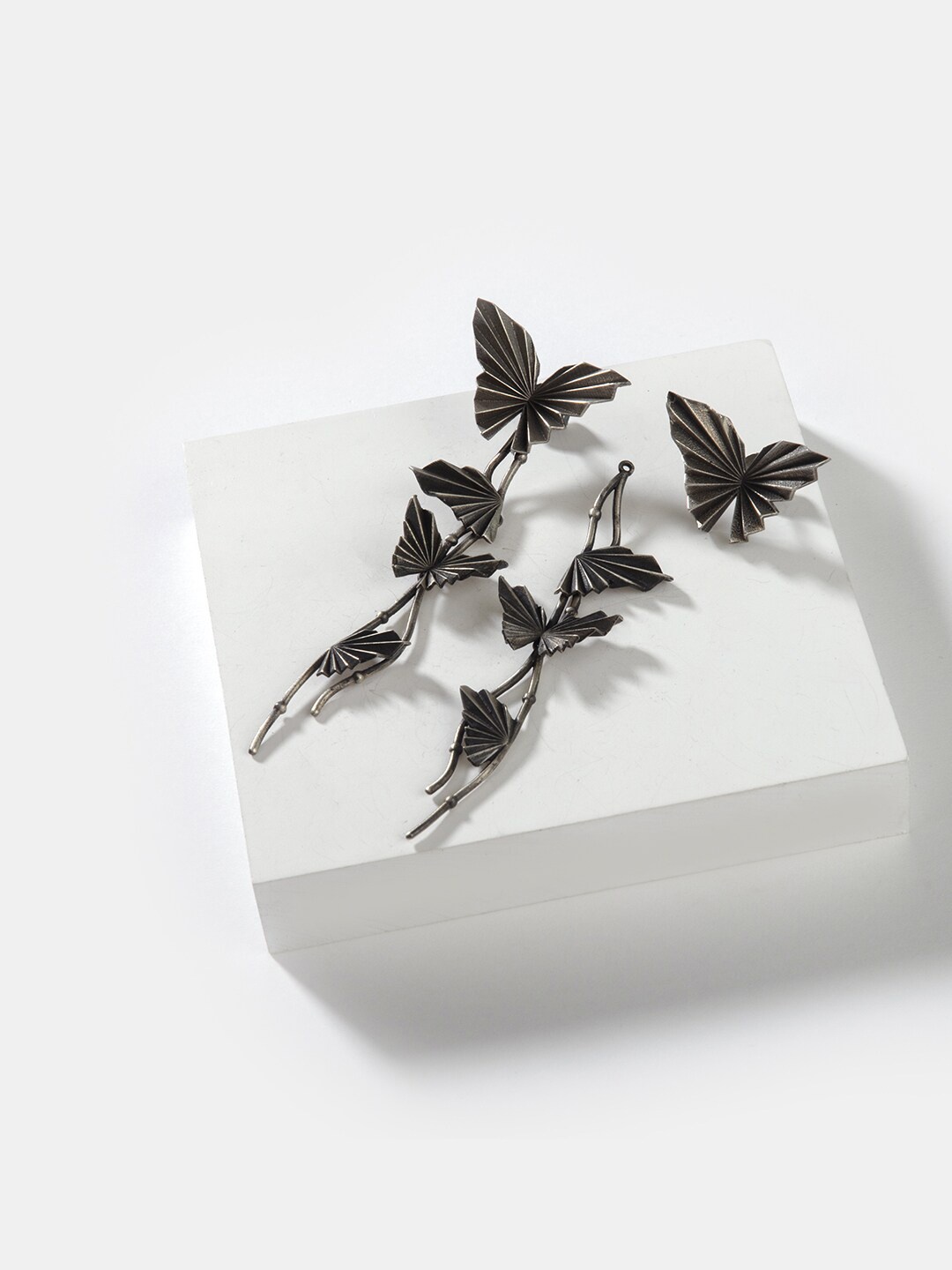

SHAYA Women Silver-Toned Contemporary Drop Earrings