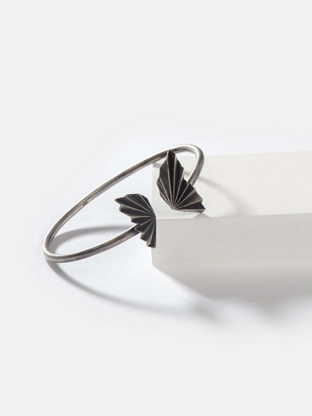 

SHAYA Women 925 Silver-Toned & Black Silver Chasing My Unbroken Hope Cuff Bracelet