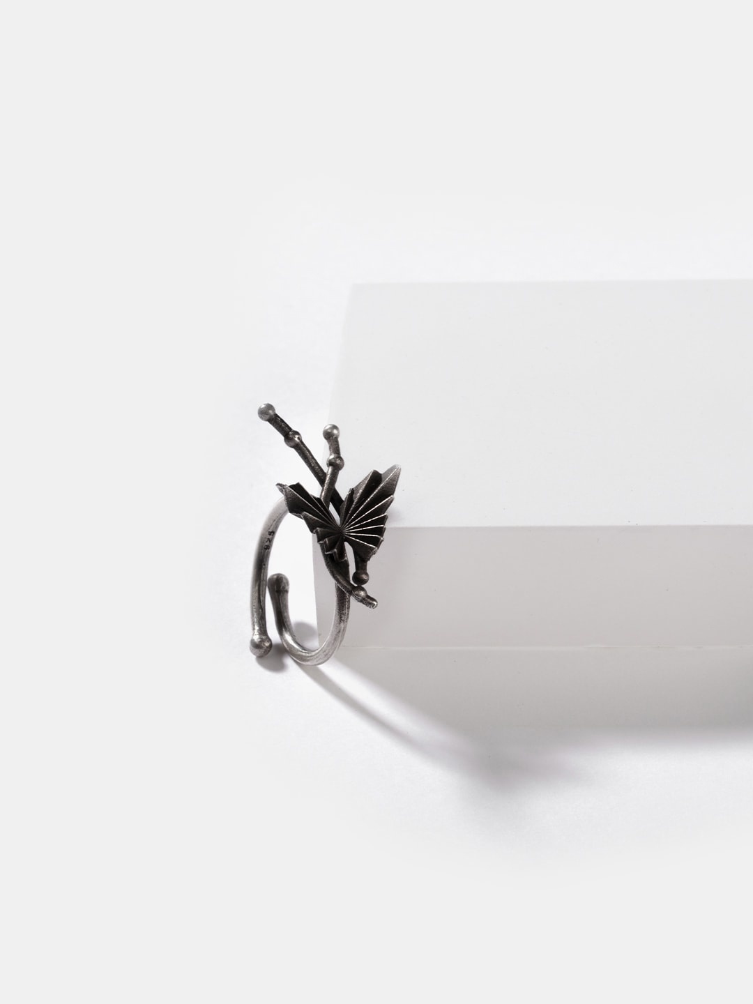

SHAYA Silver-Toned Butterfly Motif 925 Silver Finger Ring