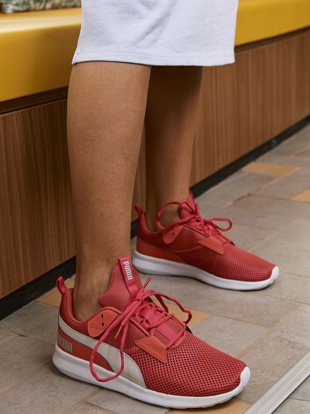 

Puma Women Pink Colourblocked Sneakers