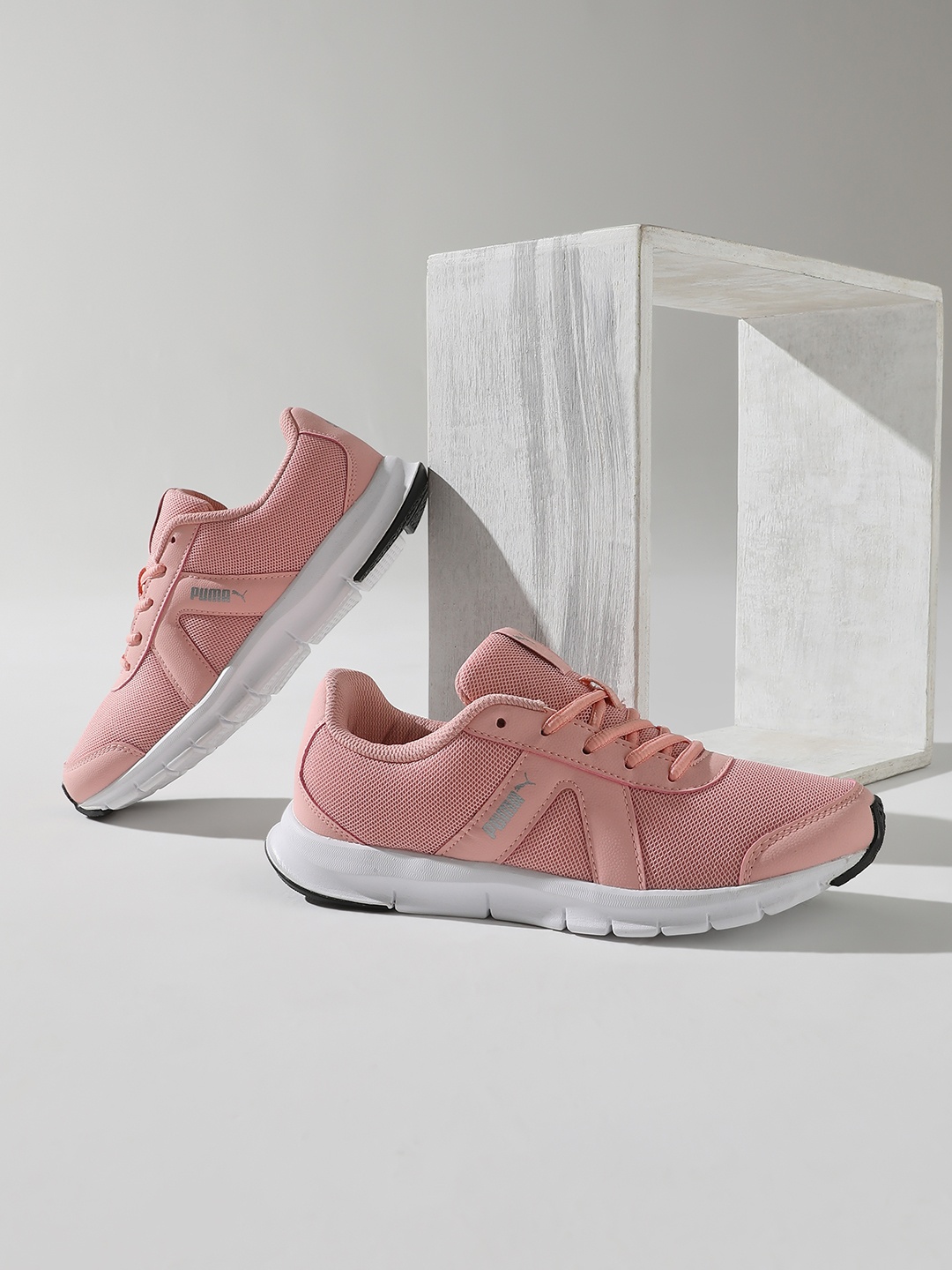 

Puma Women Pink Royce Star IDP Sneakers