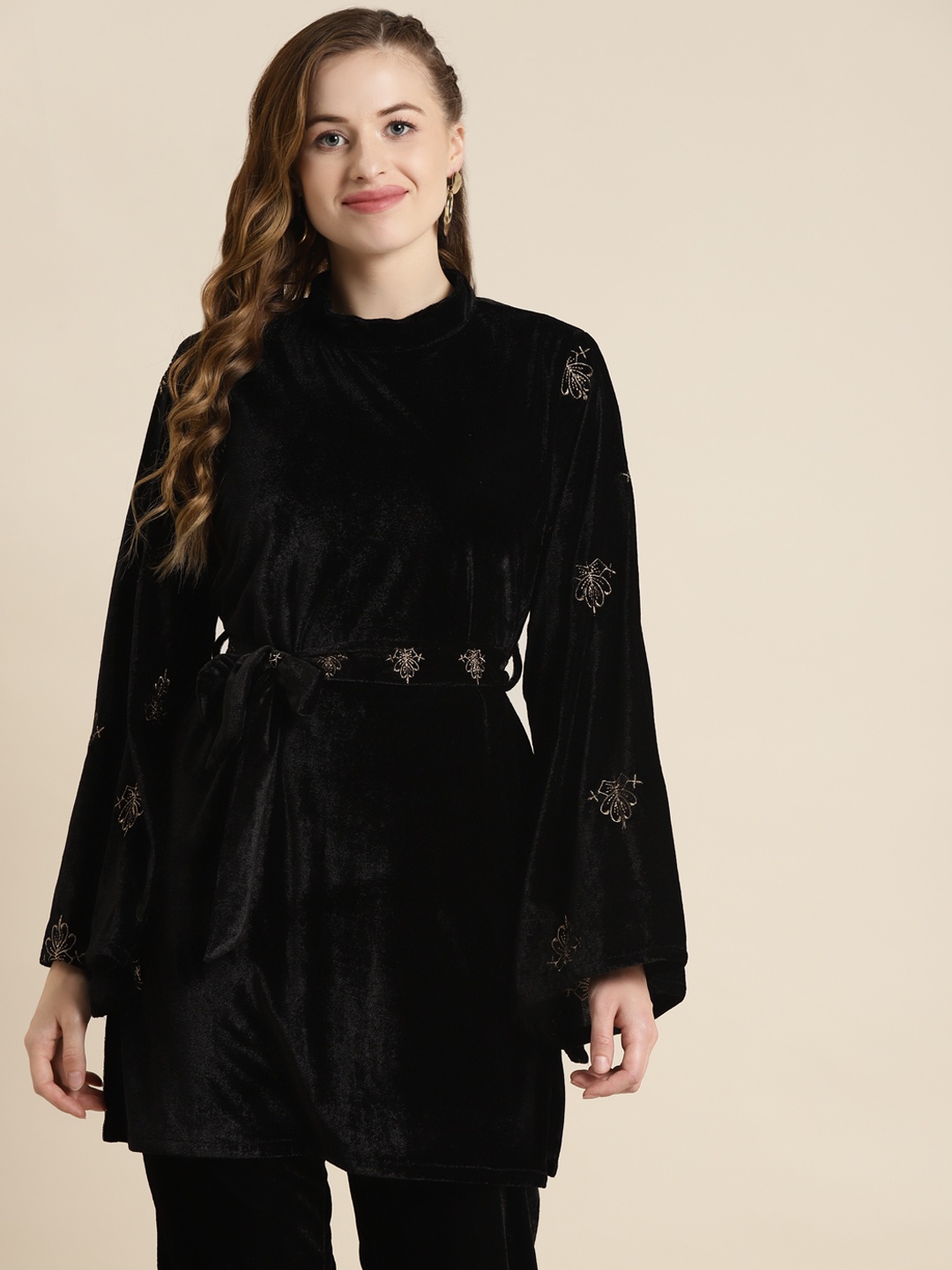 

Shae by SASSAFRAS Black Velvet Kurti