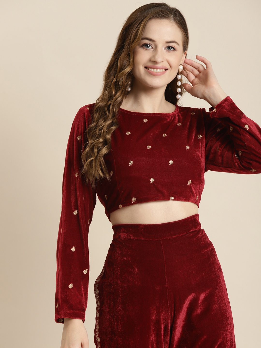 

Shae by SASSAFRAS Maroon & Gold-Toned Embroidered Velvet Regular Crop Top