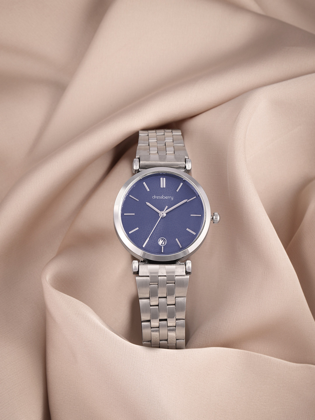 

DressBerry Women Navy Blue Printed Dial & Stainless Steel Bracelet Style Watch AW21-2A
