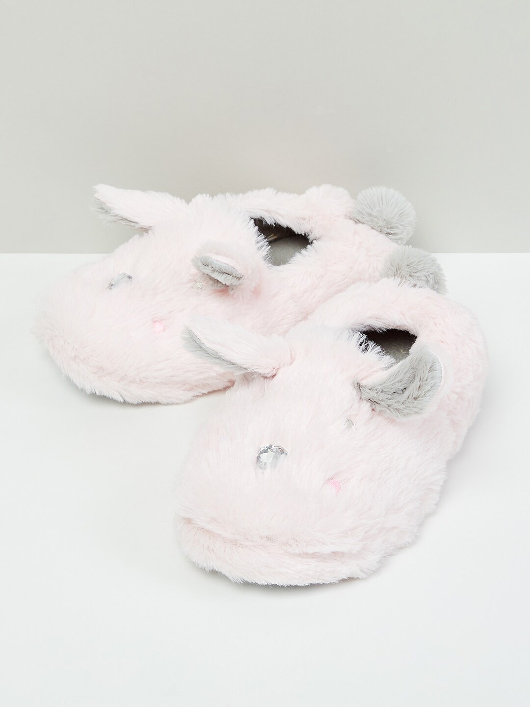 

max Girls Pink Room Slippers