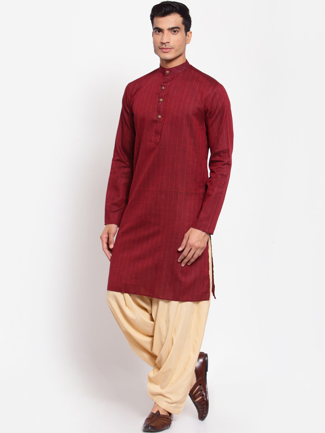 

MAXENCE Men Maroon Thread Work Kurta
