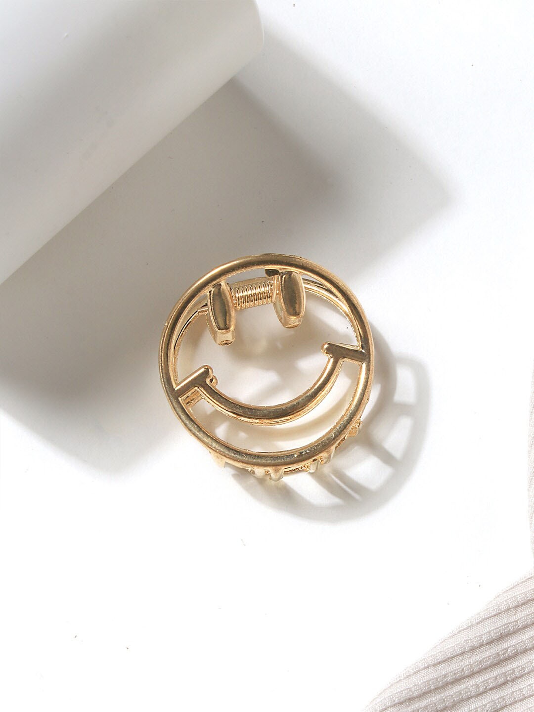 

ToniQ Women Gold-Toned Happy Face Shaped Hair Claw Clip
