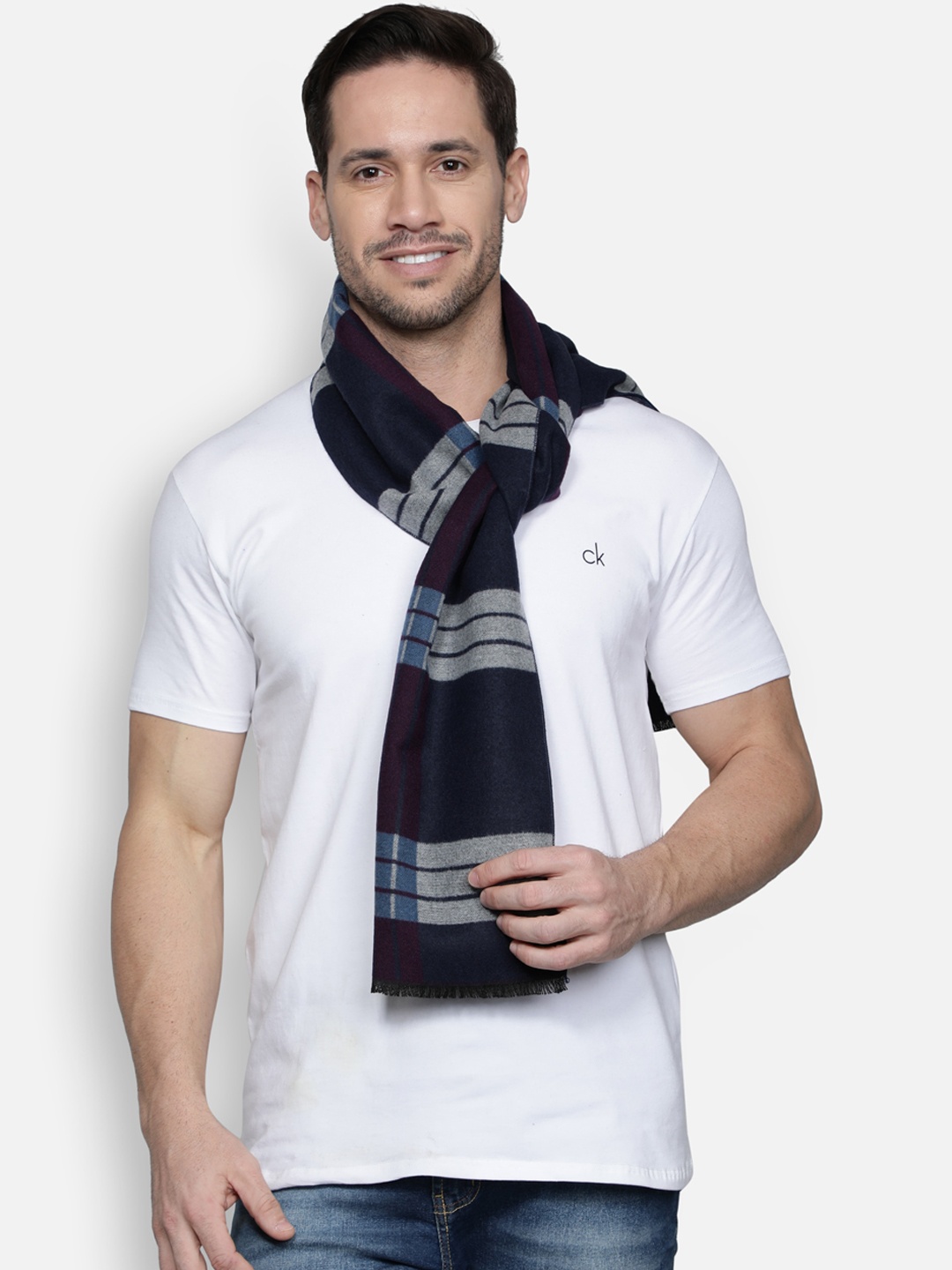 

Alvaro Castagnino Men Navy Blue & Grey Striped Muffler