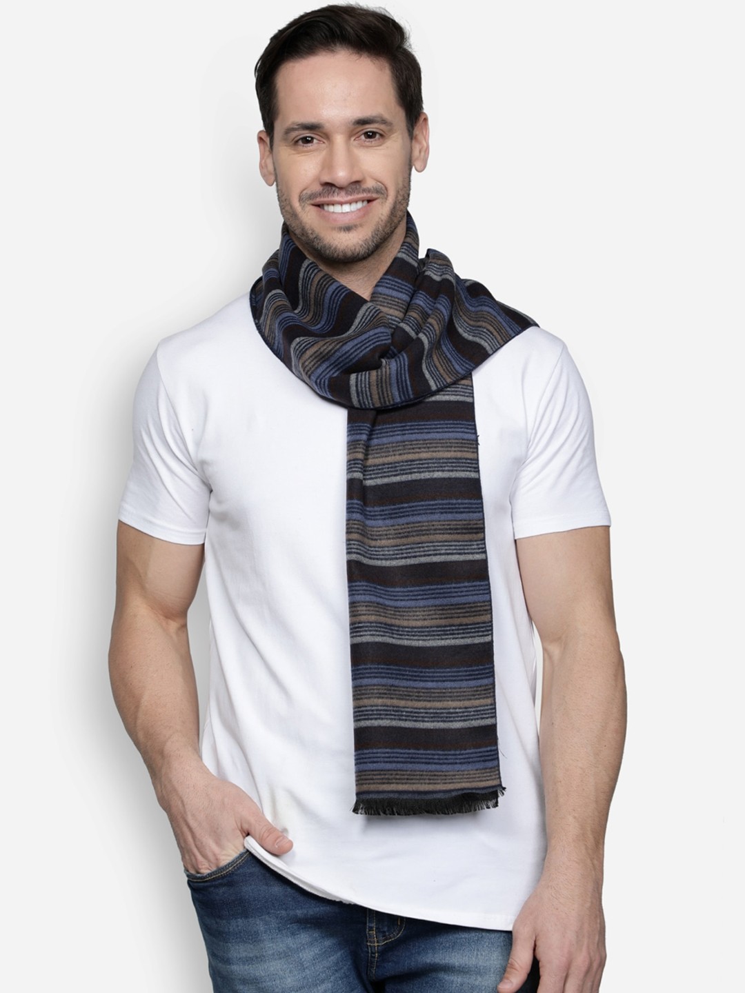 

Alvaro Castagnino Men Black & Grey Striped Muffler
