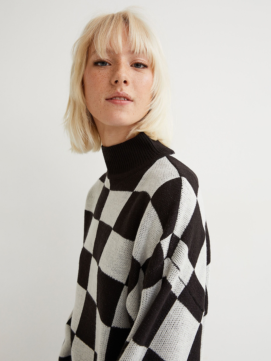 

H&M Woman Black Oversized jumper