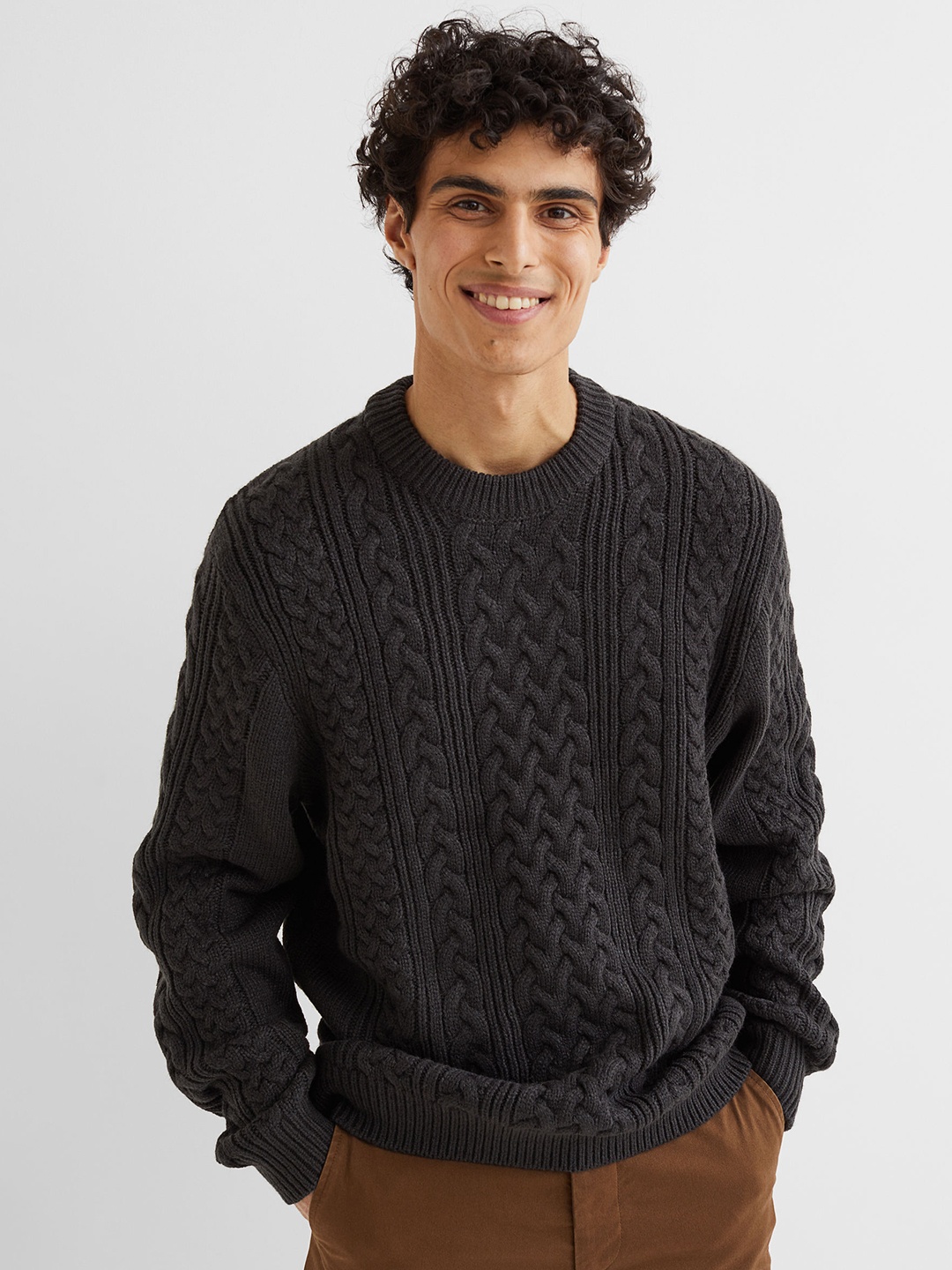 

H&M Men Black Relaxed Fit Acrylic Cable-knit Jumper