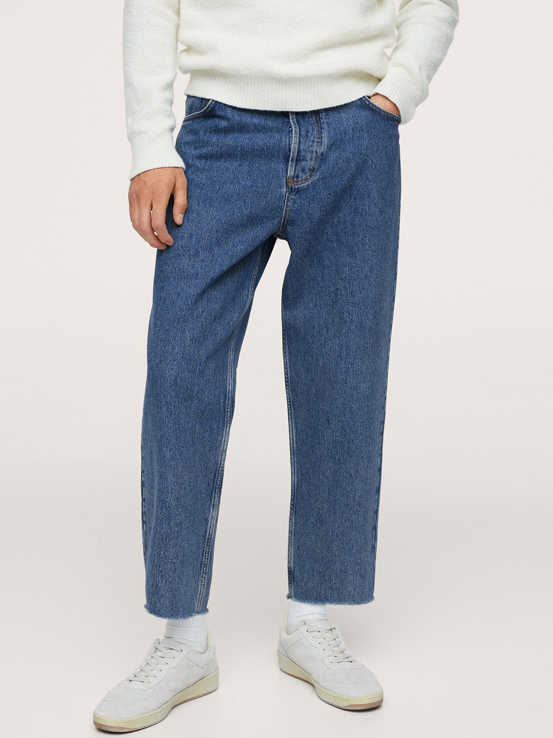 

MANGO MAN Blue Cotton Loose Tapered Fit Cropped Jeans