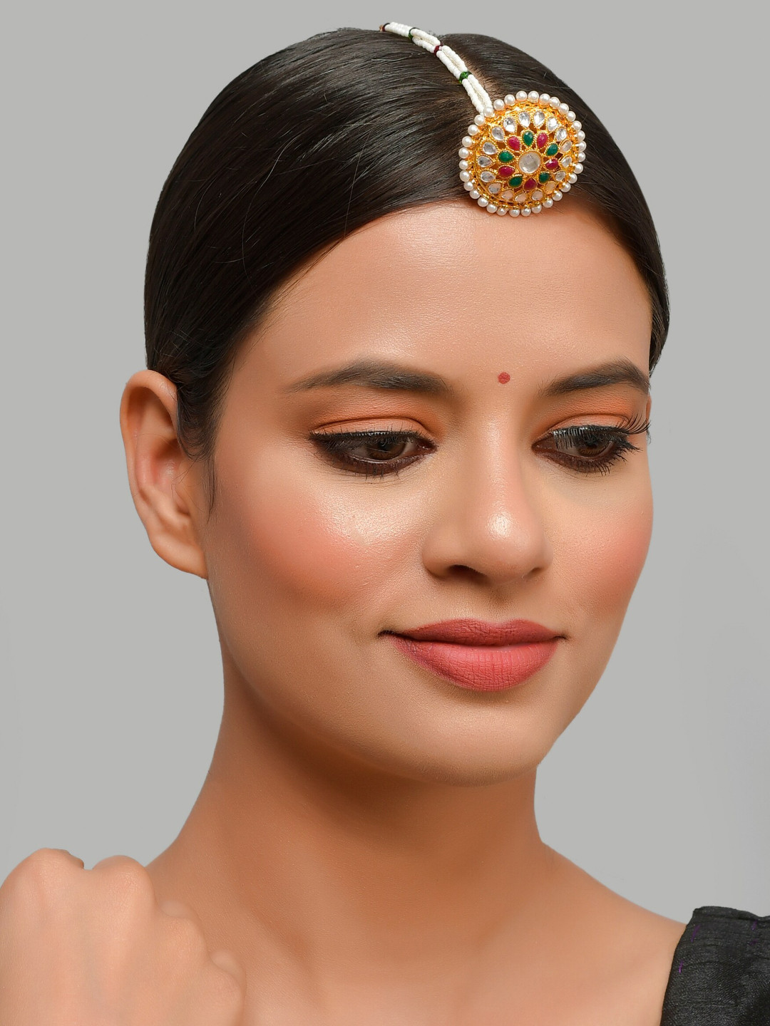 

Silvermerc Designs Gold-Plated Red & White Kundan Pearl Beaded Borla Maang Tikka