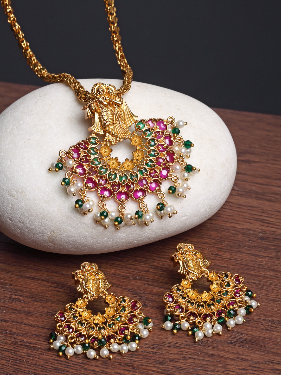 

PANASH Gold-Plated Green Stone-Studded & Beaded Temple Jewellery Set