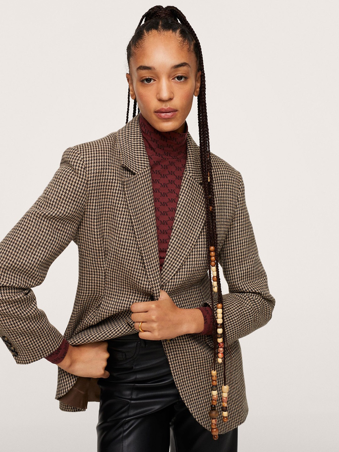 

MANGO Women Beige & Black Regular Fit Houndstooth Pattern Casual Blazer