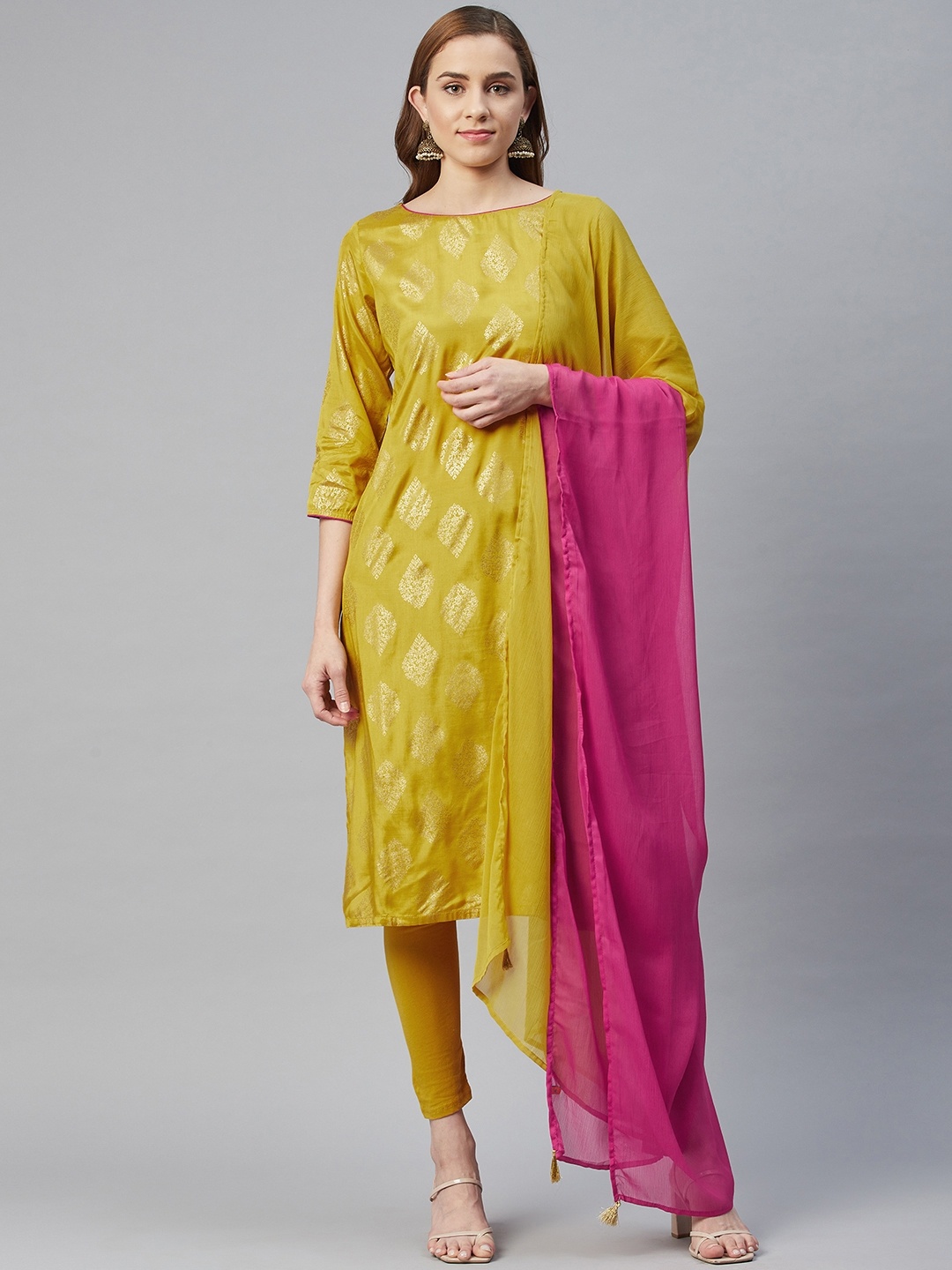 

Rangriti Women Olive Green Ethnic Motifs Kurta with Churidar & Dupatta