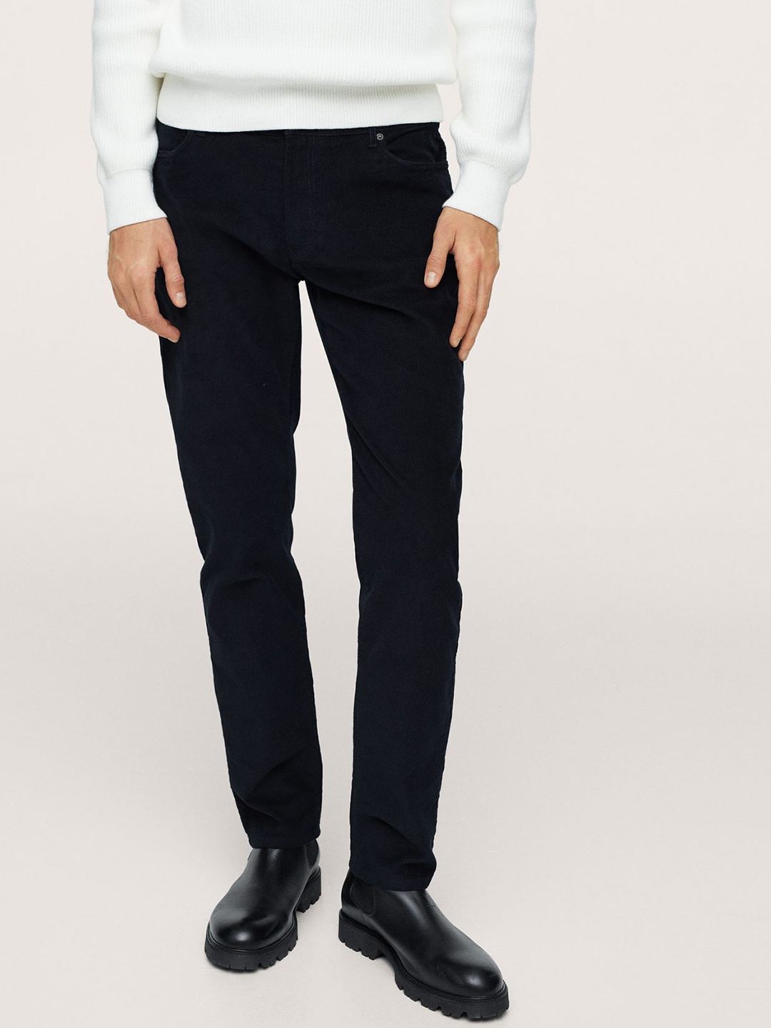 

MANGO MAN Navy Blue Solid Slim Fit Corduroy Trousers