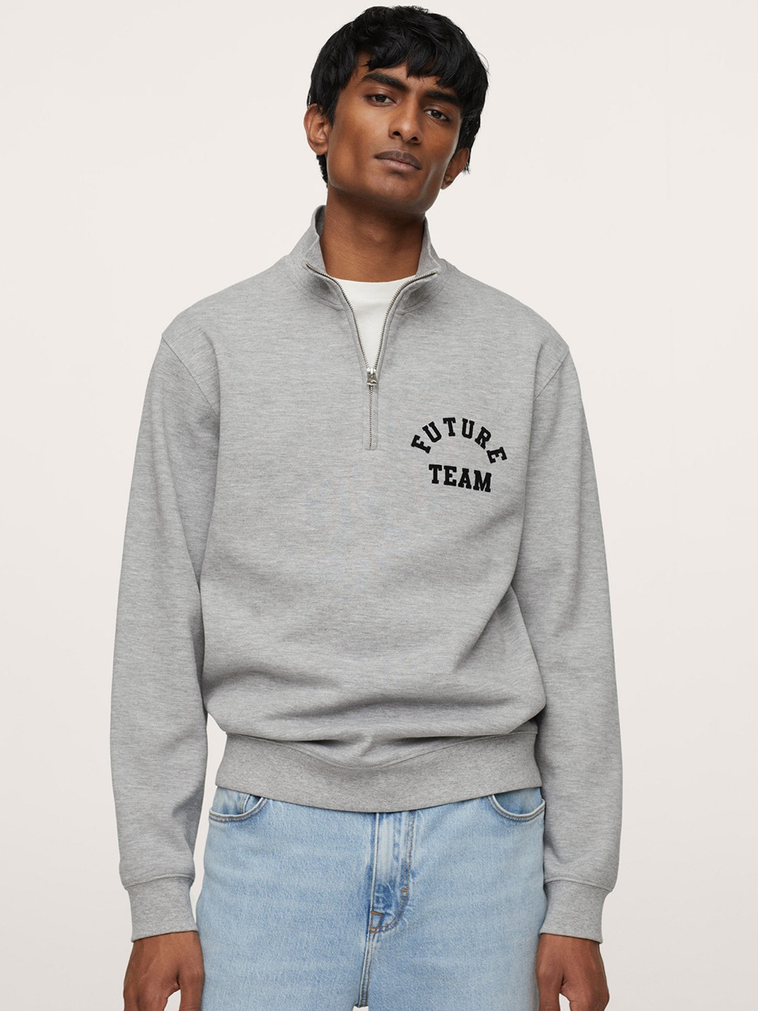 

MANGO MAN Men Grey Melange Solid Sweatshirt