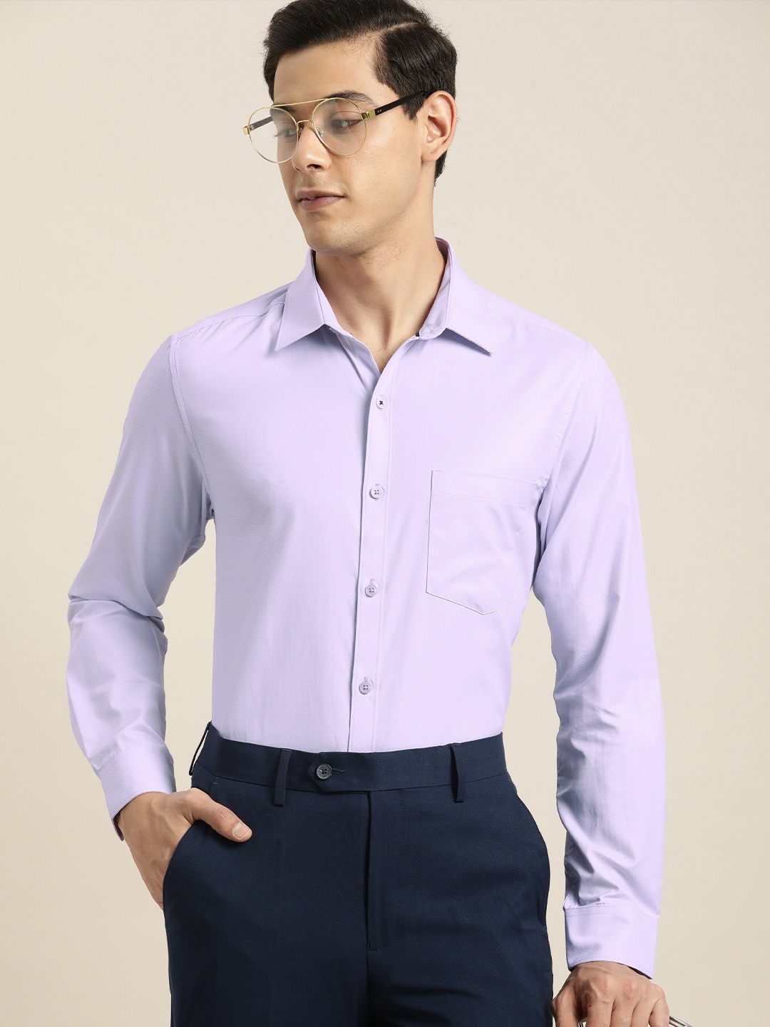 

INVICTUS Men Lavender Slim Fit Micro Ditsy Printed Semiformal Shirt