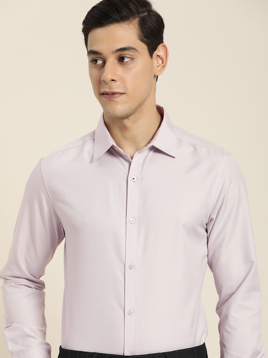 

INVICTUS Men Grey Solid Slim Fit Semiformal Shirt
