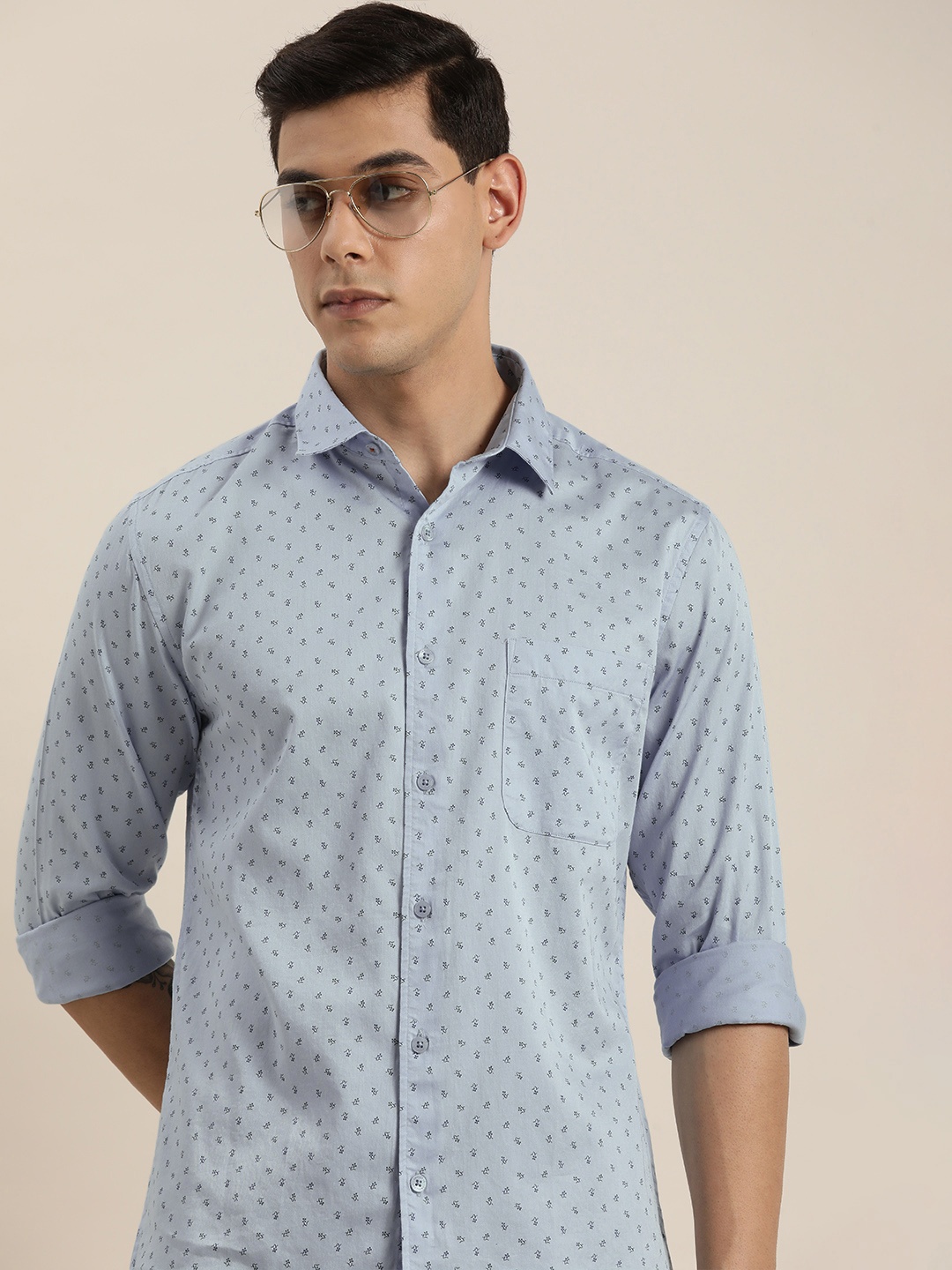 

INVICTUS Men Blue Slim Fit Floral Printed Pure Cotton Casual Shirt