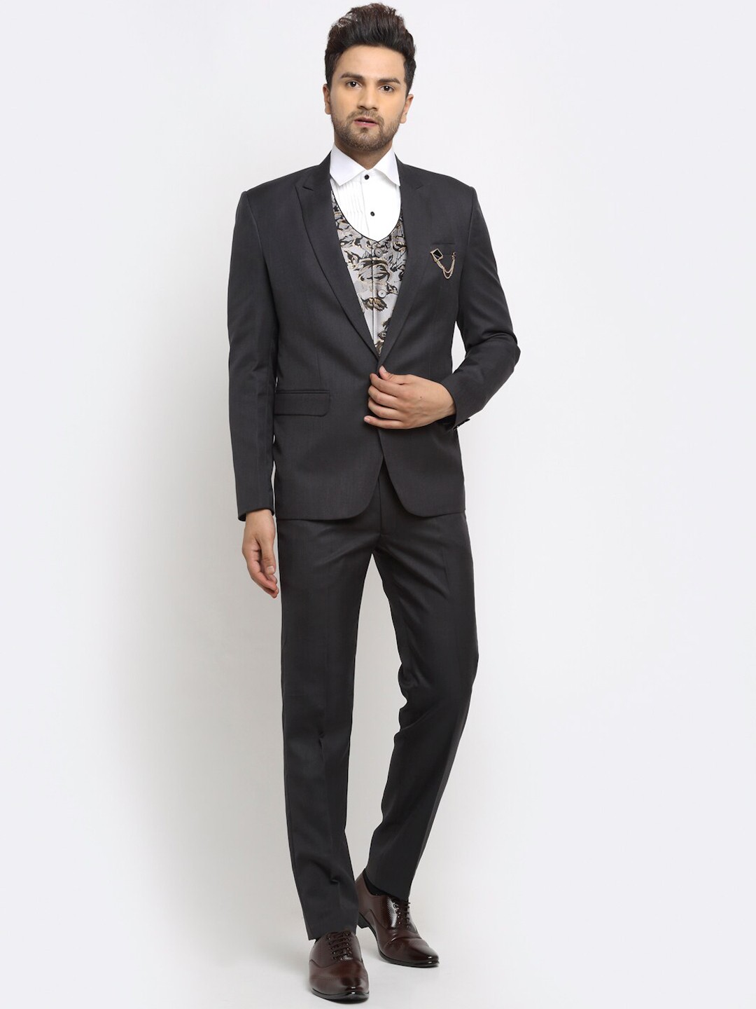 

LUXURAZI Men Grey Solid Single-Breasted 3 Piece Formal Suit