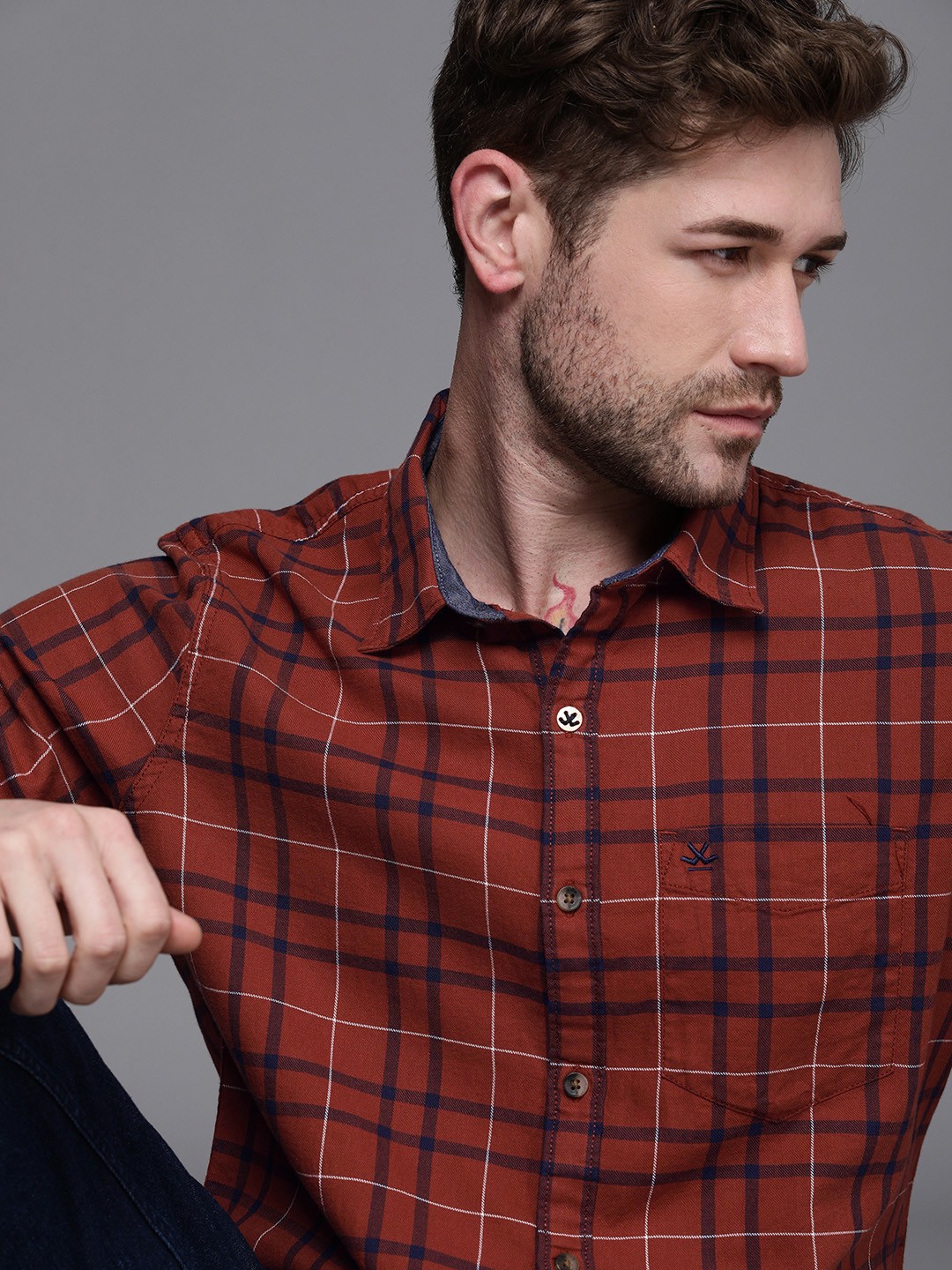 

WROGN Men Red & Blue Slim Fit Checked Casual Shirt