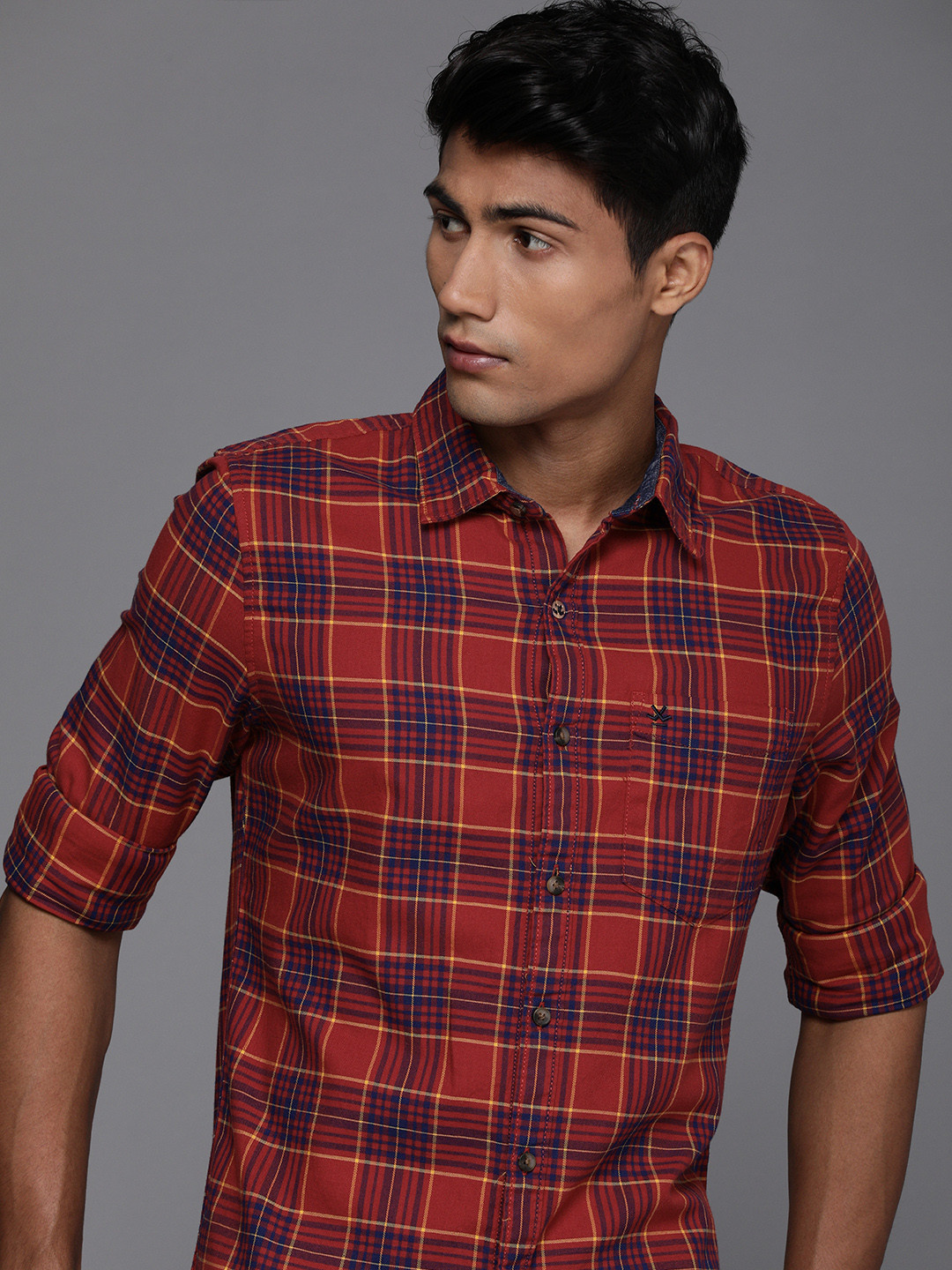 

WROGN Men Red & Blue Slim Fit Opaque Checked Casual Shirt