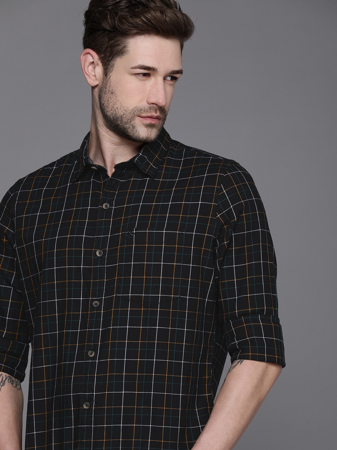 

WROGN Men Black & White Slim Fit Opaque Checked Casual Shirt