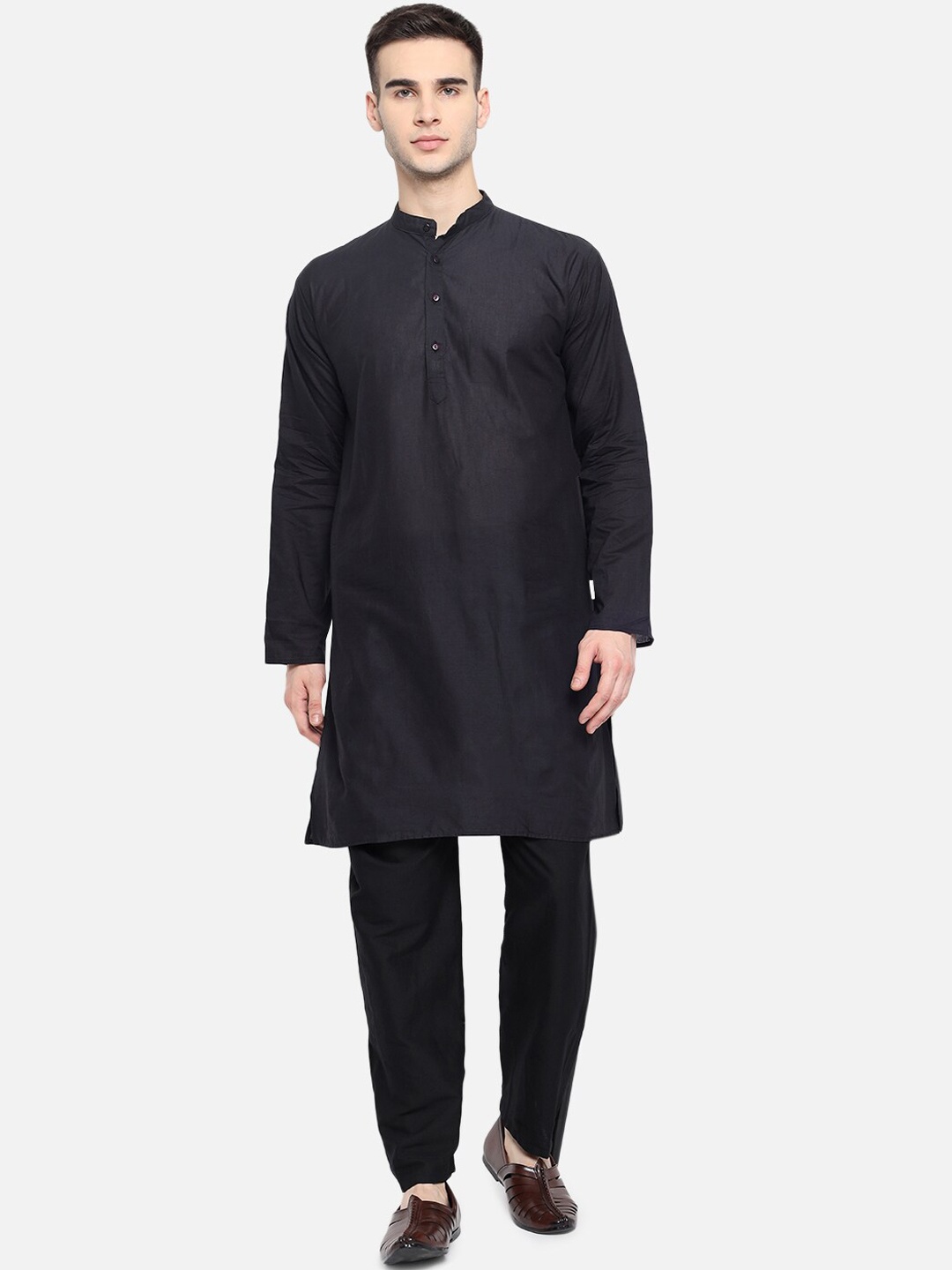 

Vastraa Fusion Men Black Kurta