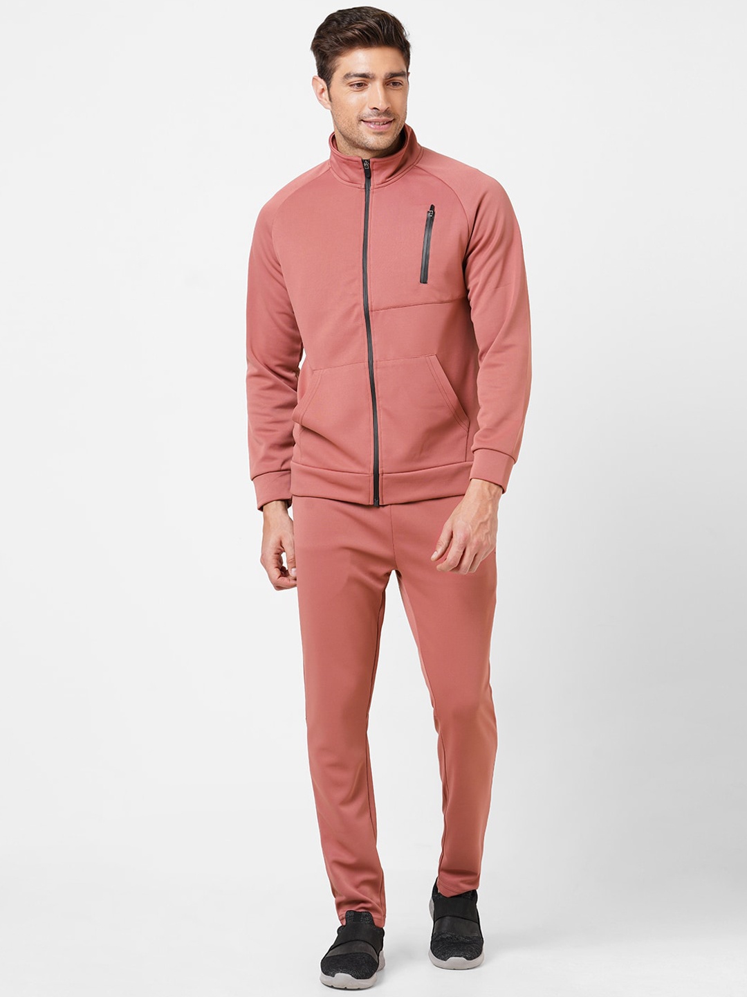 

VS Men Pink Solid Antimicrobial Tracksuit