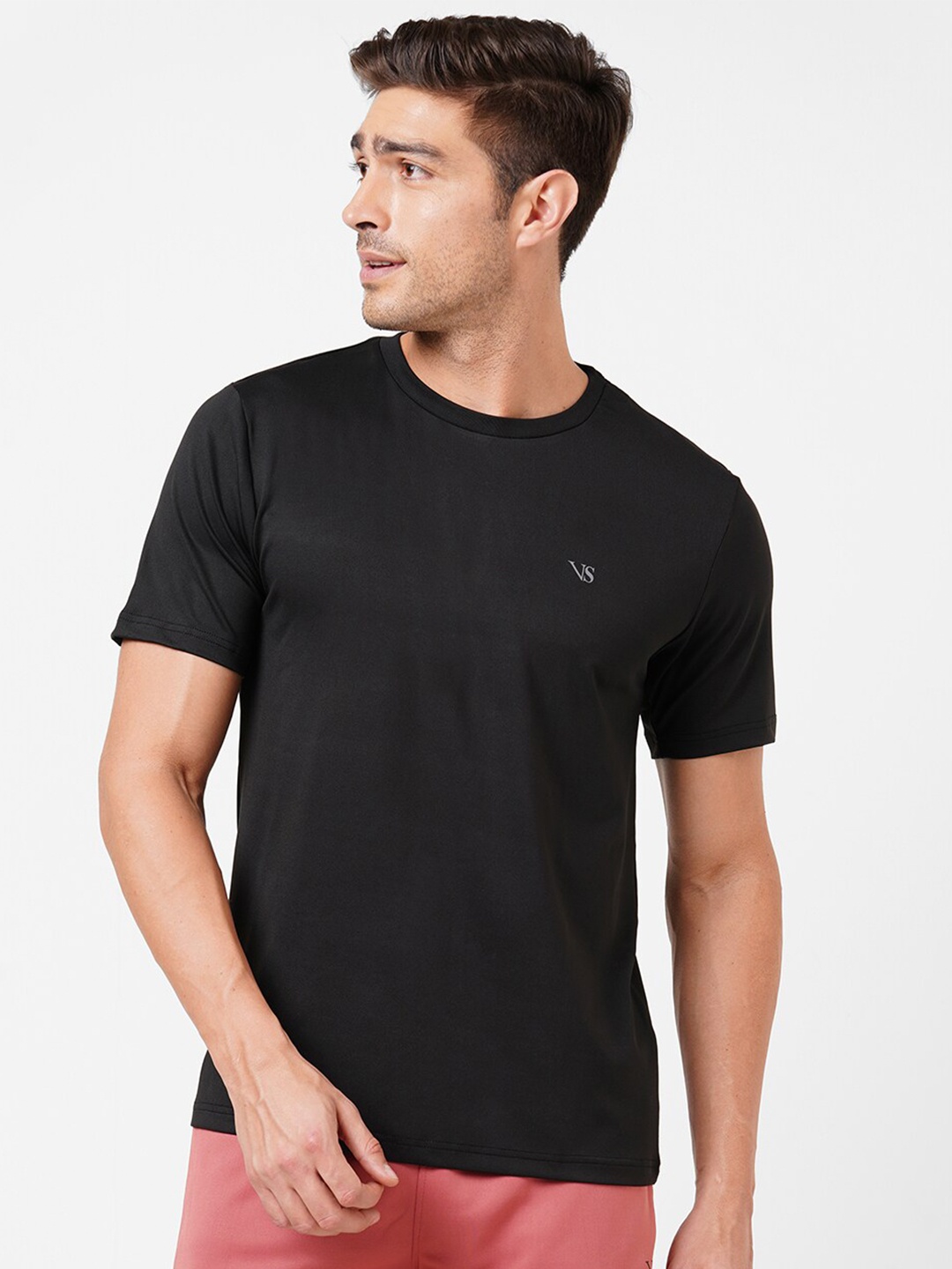 

VS by Sehwag Men Black Dri-FIT T-shirt