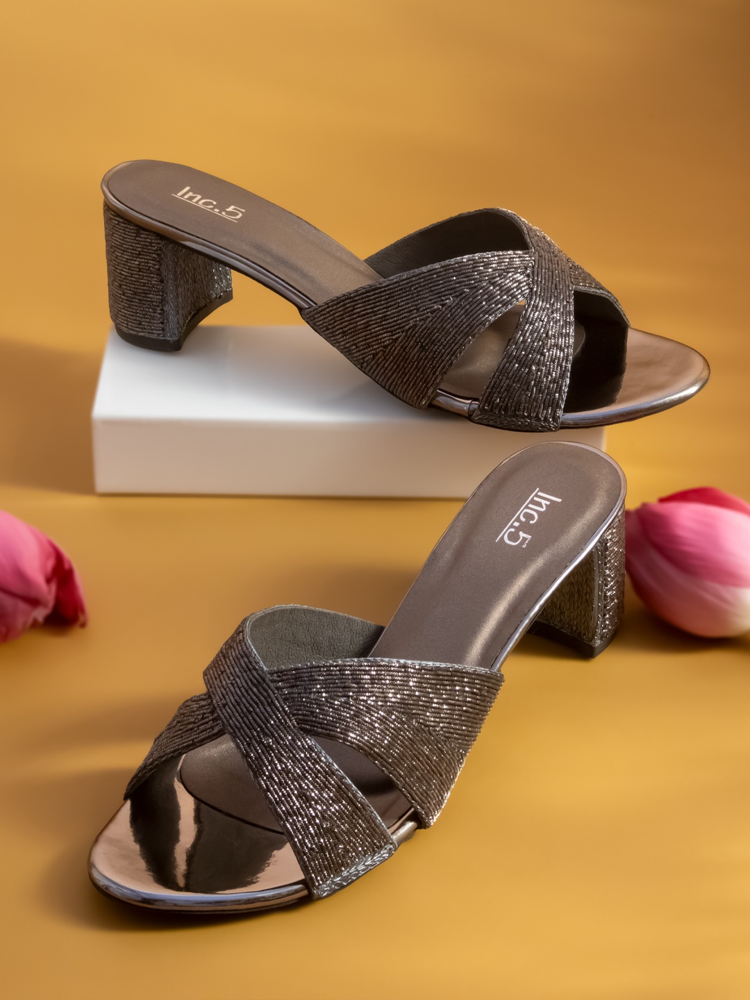 

Inc 5 Grey Textured Block Mules
