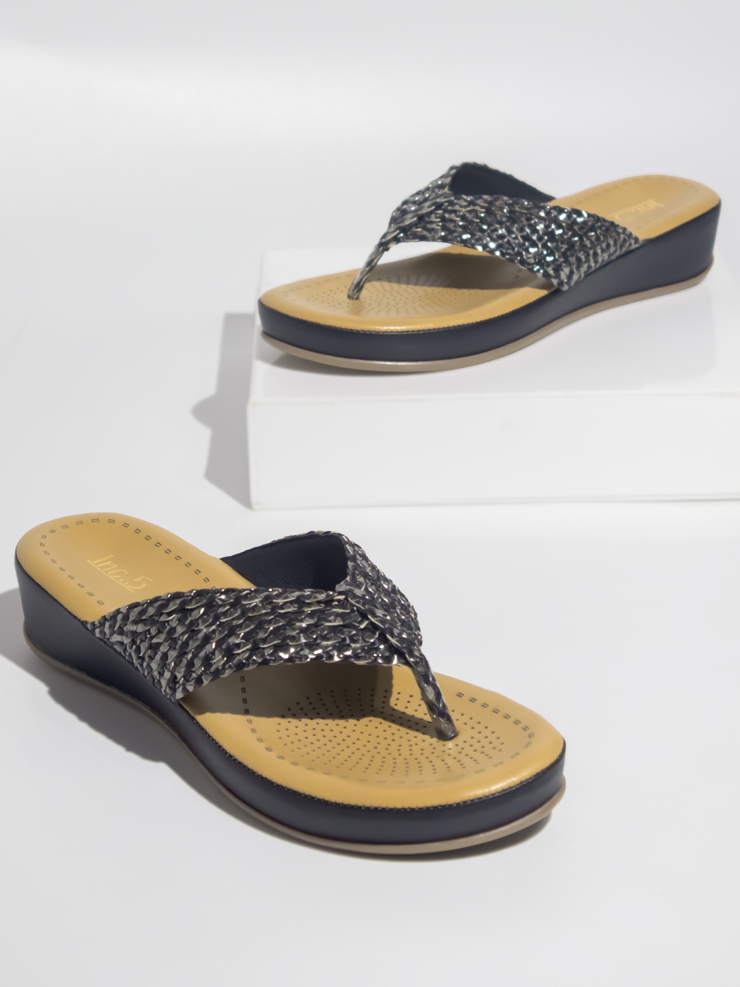 

Inc 5 Black Embellished Wedge Sandals