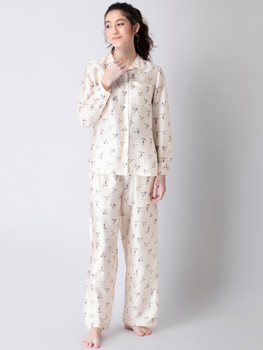 

FabAlley Women White & Blue Printed Night suit
