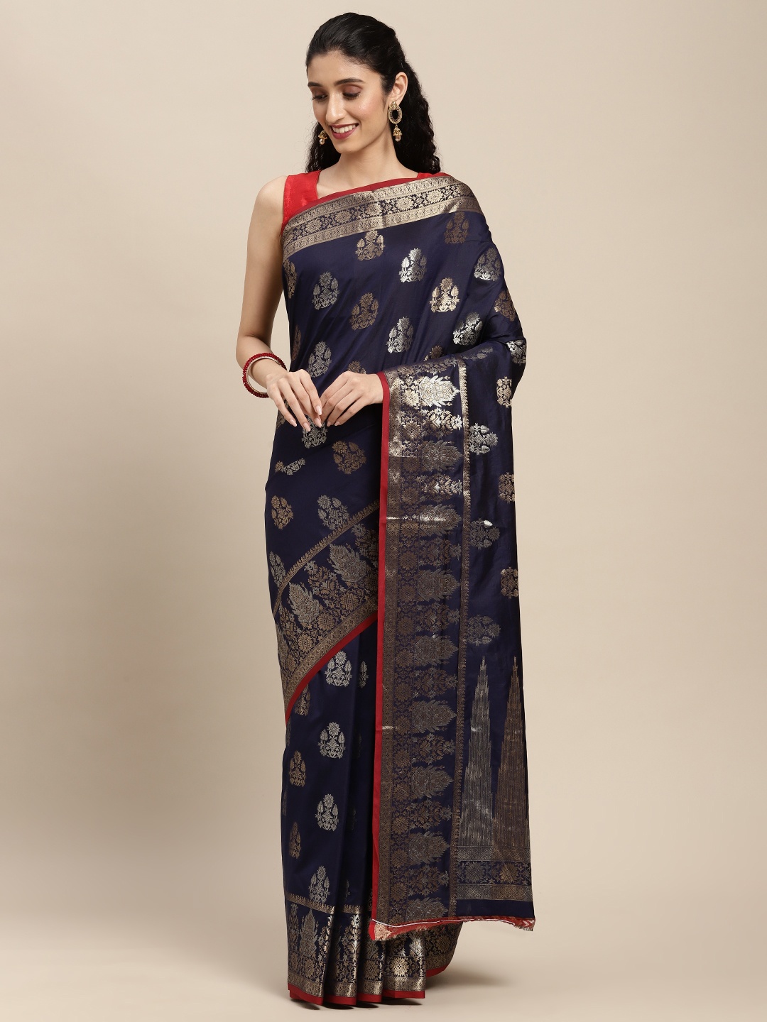 

SANGAM PRINTS Navy Blue Floral Pure Silk Saree