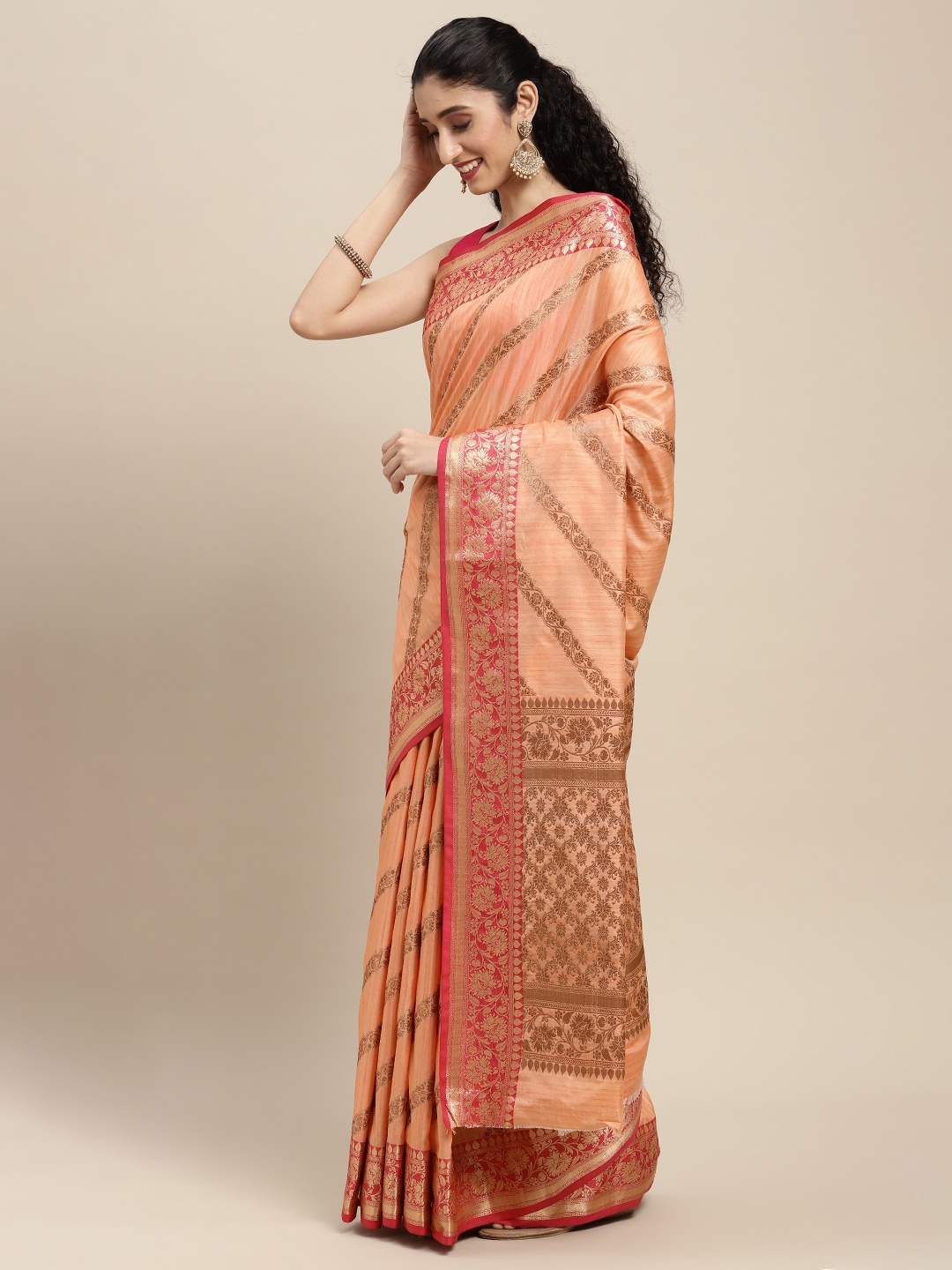 

SANGAM PRINTS Peach-Coloured Ethnic Motifs Striped Woven Pure Silk Saree