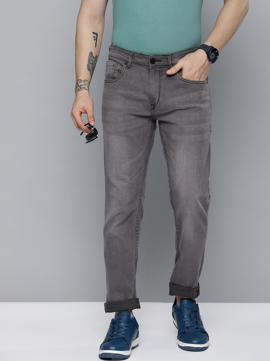 

HERE&NOW Men Grey Slim Fit Light Fade Stretchable Jeans