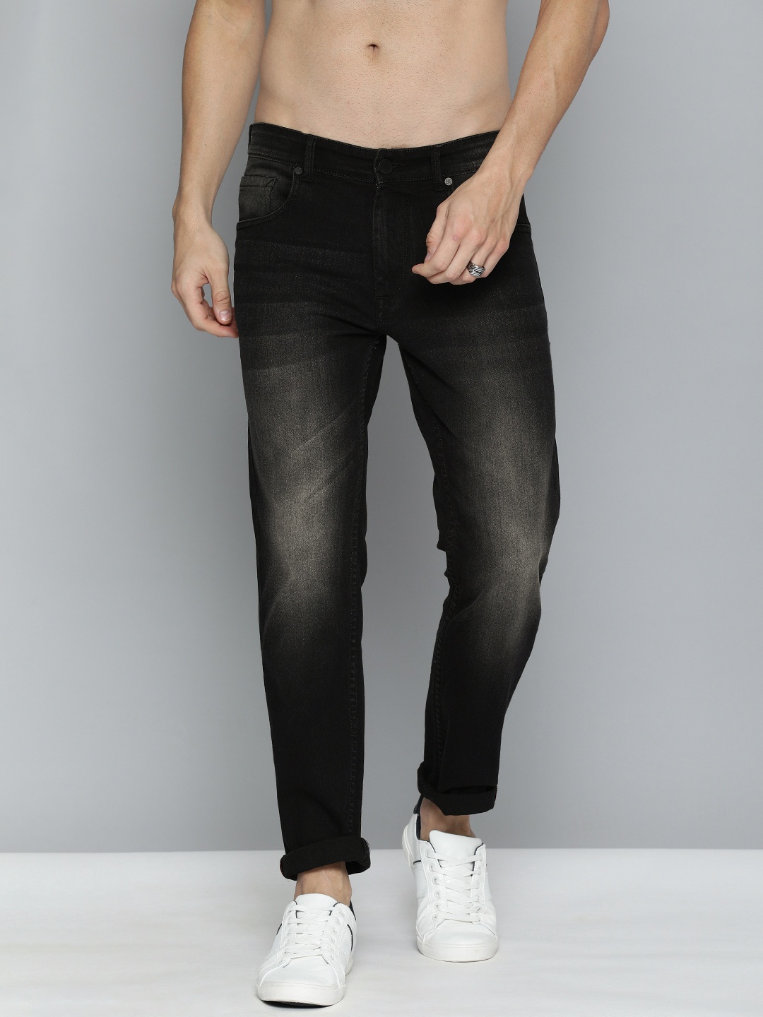 

HERE&NOW Men Black Slim Fit Heavy Fade Stretchable Jeans