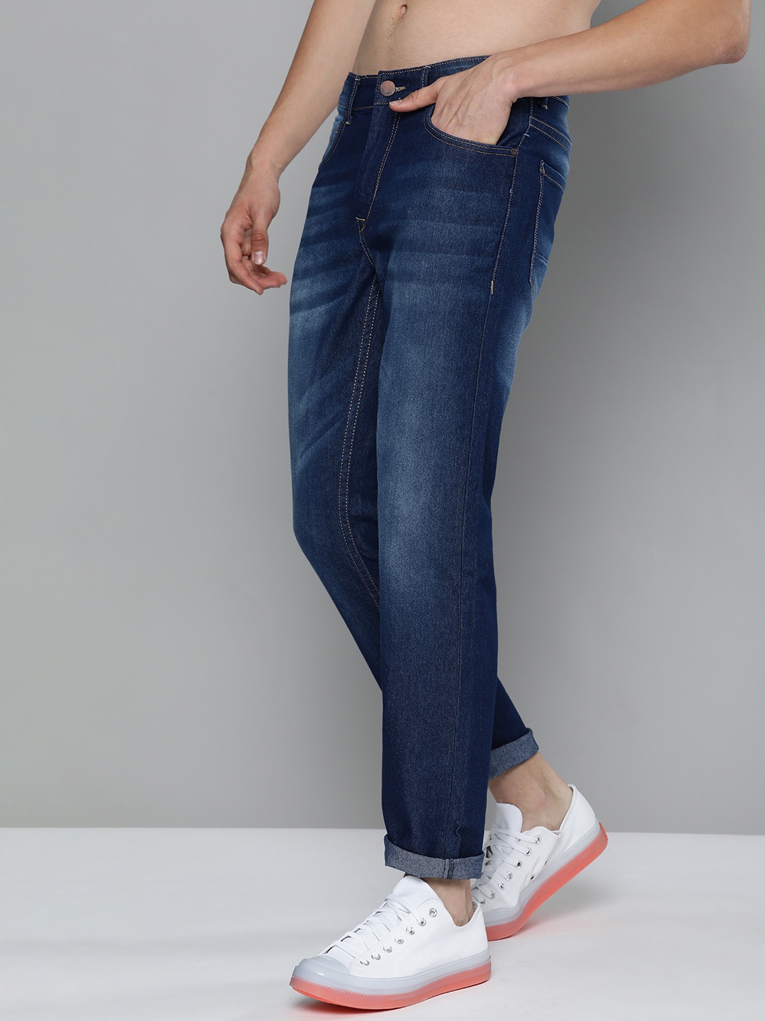 

HERE&NOW Men Blue Slim Fit Mid-Rise Light Fade Stretchable Jeans