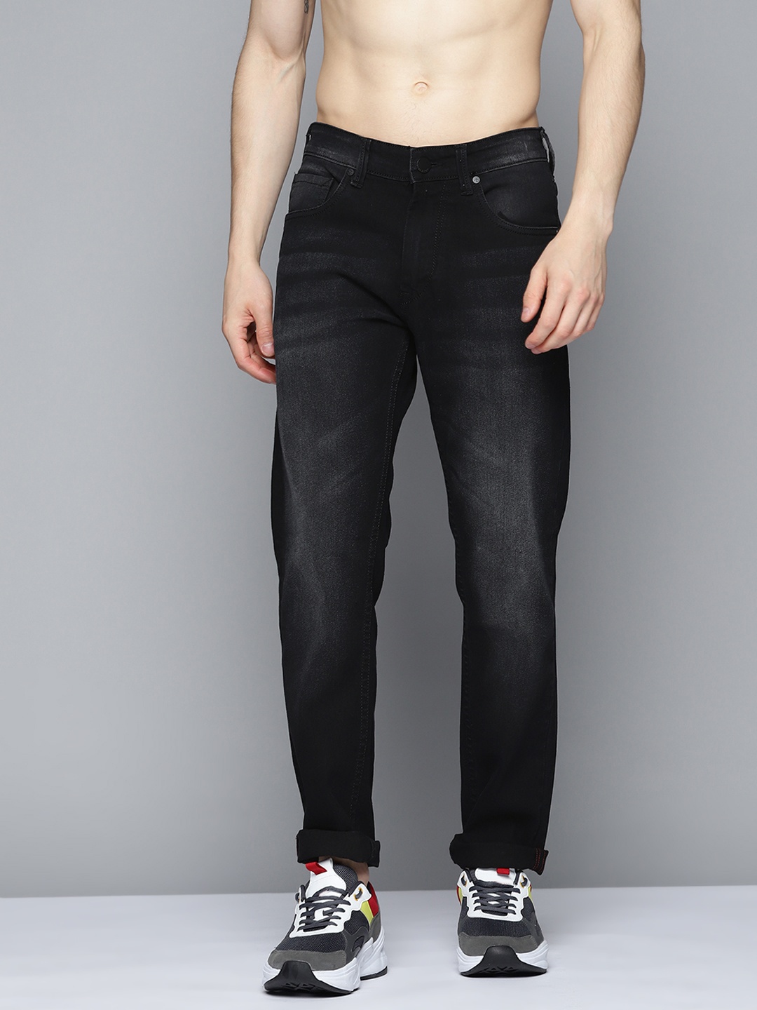 

HERE&NOW Men Black Light Fade Stretchable Jeans