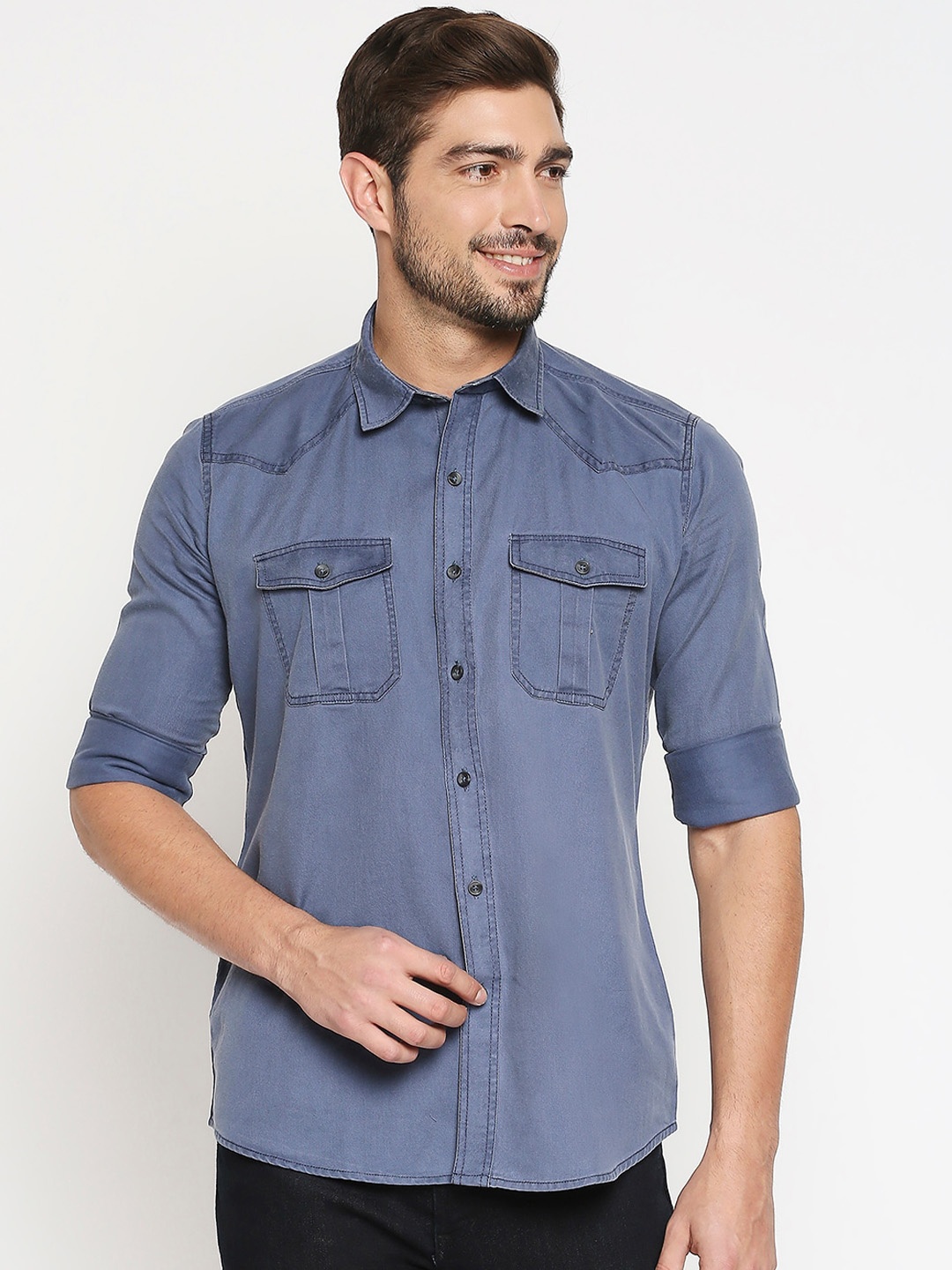 

EVOQ Men Blue Cotton Double Flap Pocket Casual Shirt
