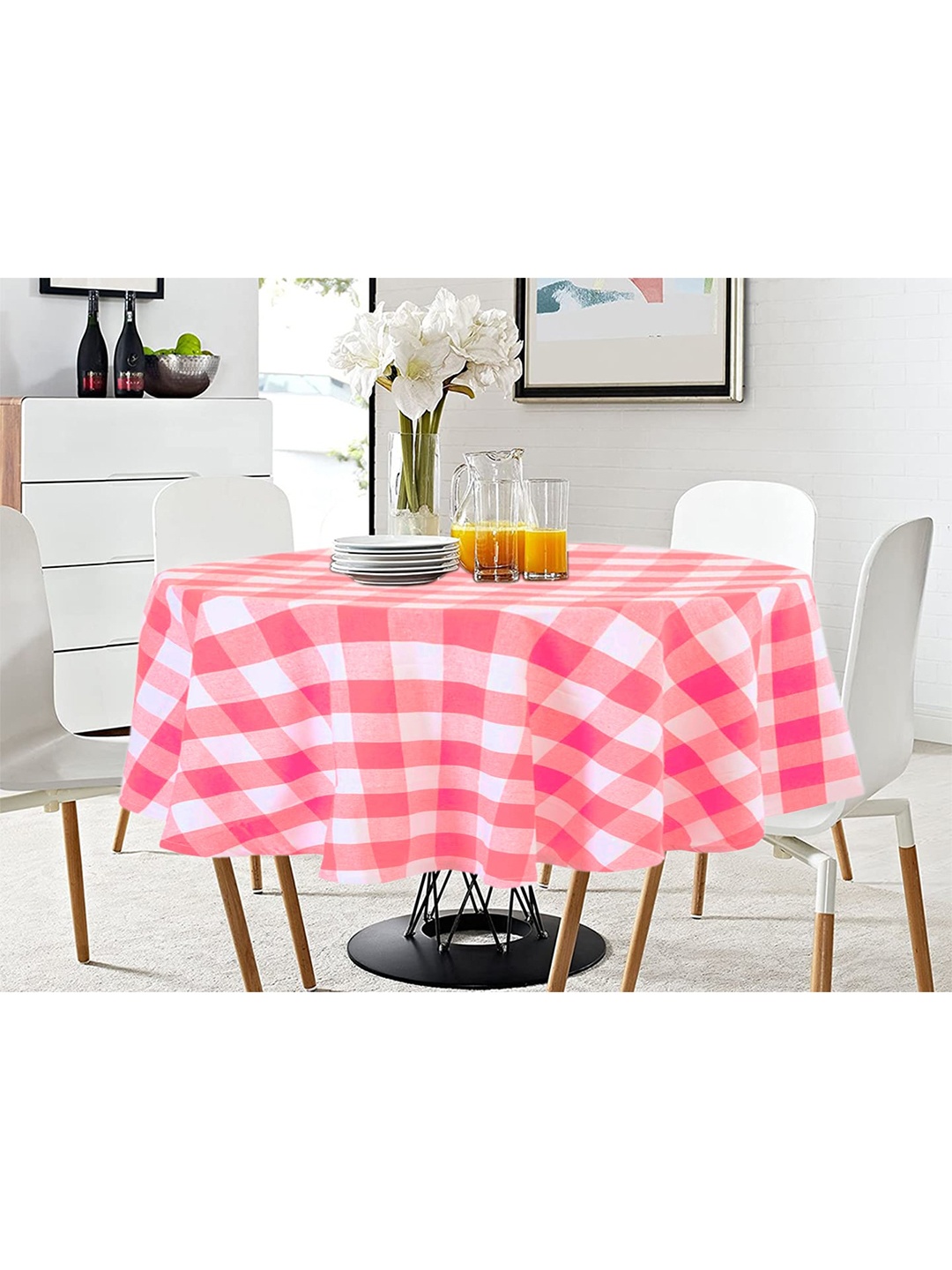 

Lushomes 6 Seater Pink Checked Table Cover