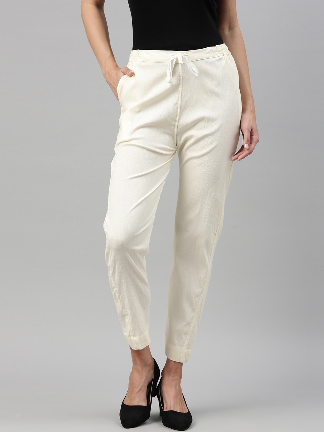 

Kryptic Women Off White Slim Fit Easy Wash Trousers