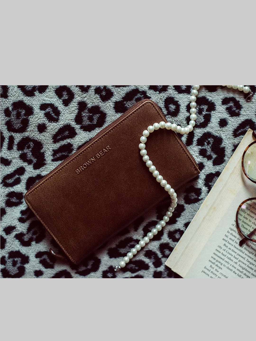 

BROWN BEAR Women Brown Leather Zip Around Wallet