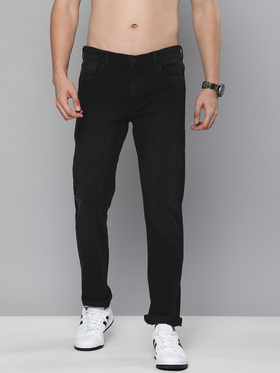 

HERE&NOW Men Black Slim Fit Mid-Rise Clean Look Jeans