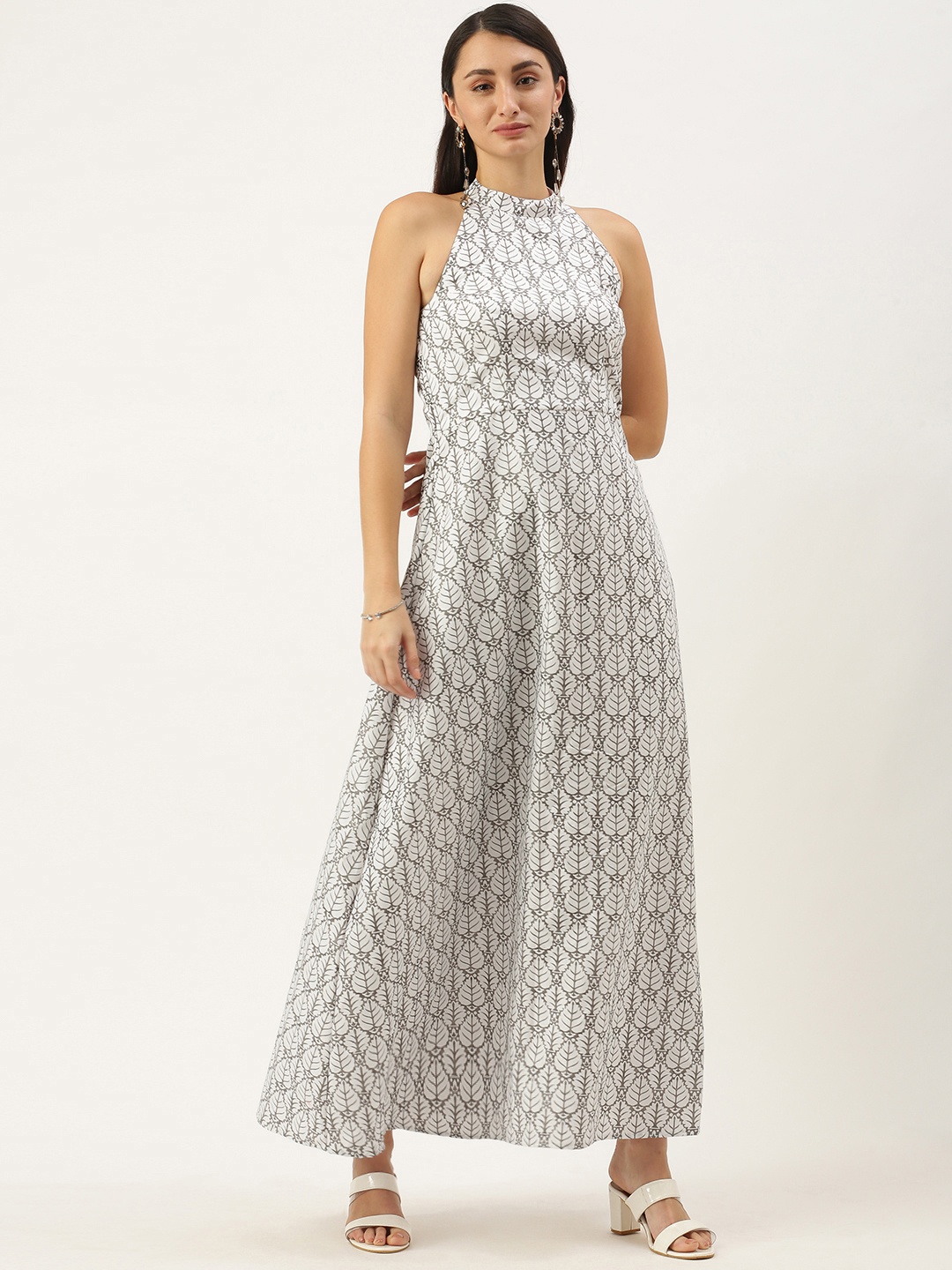 

Ethnovog Women White Grey Made To Measure Maxi Dress