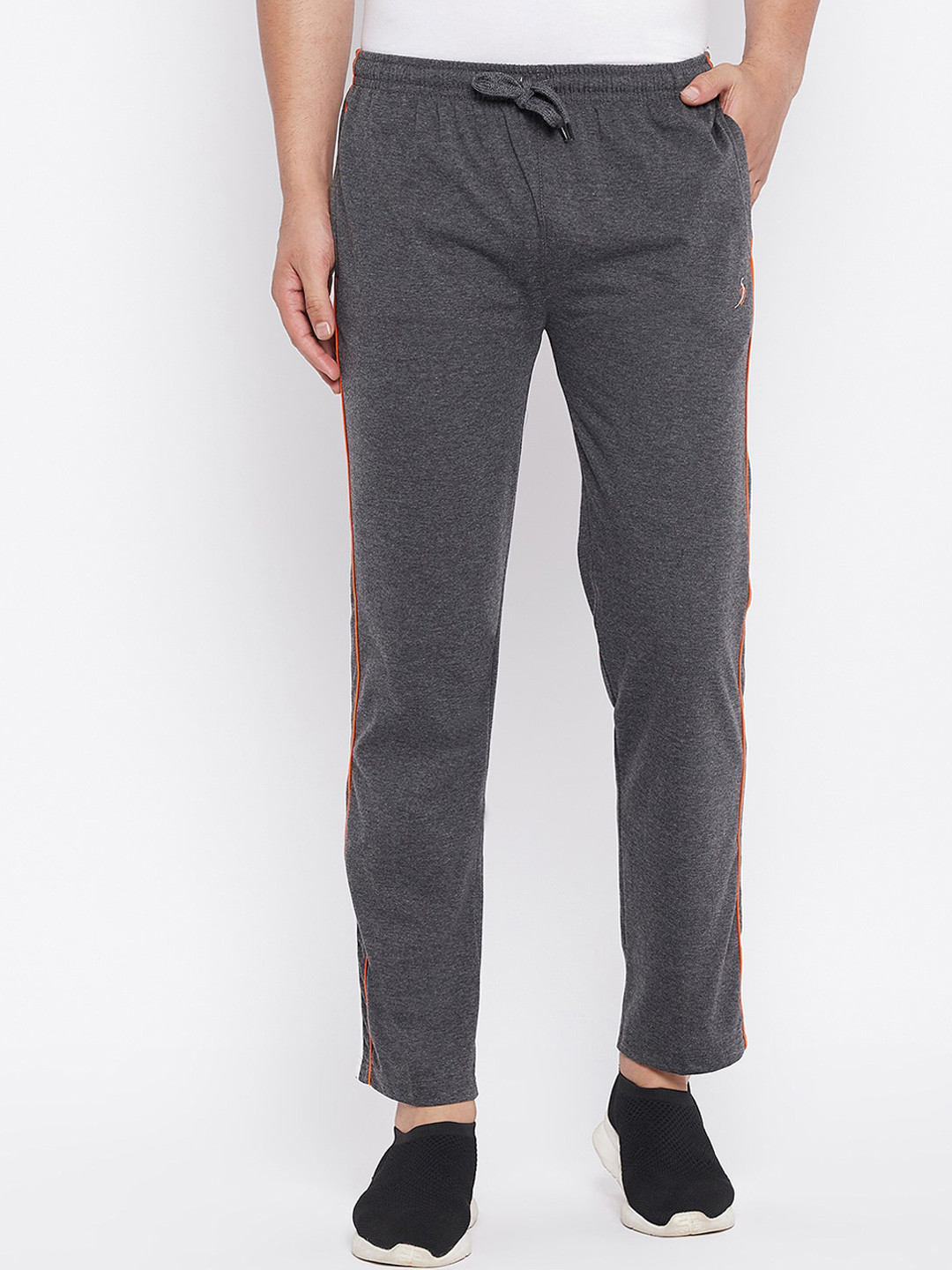 

Duke Men Grey Solid Track Pants