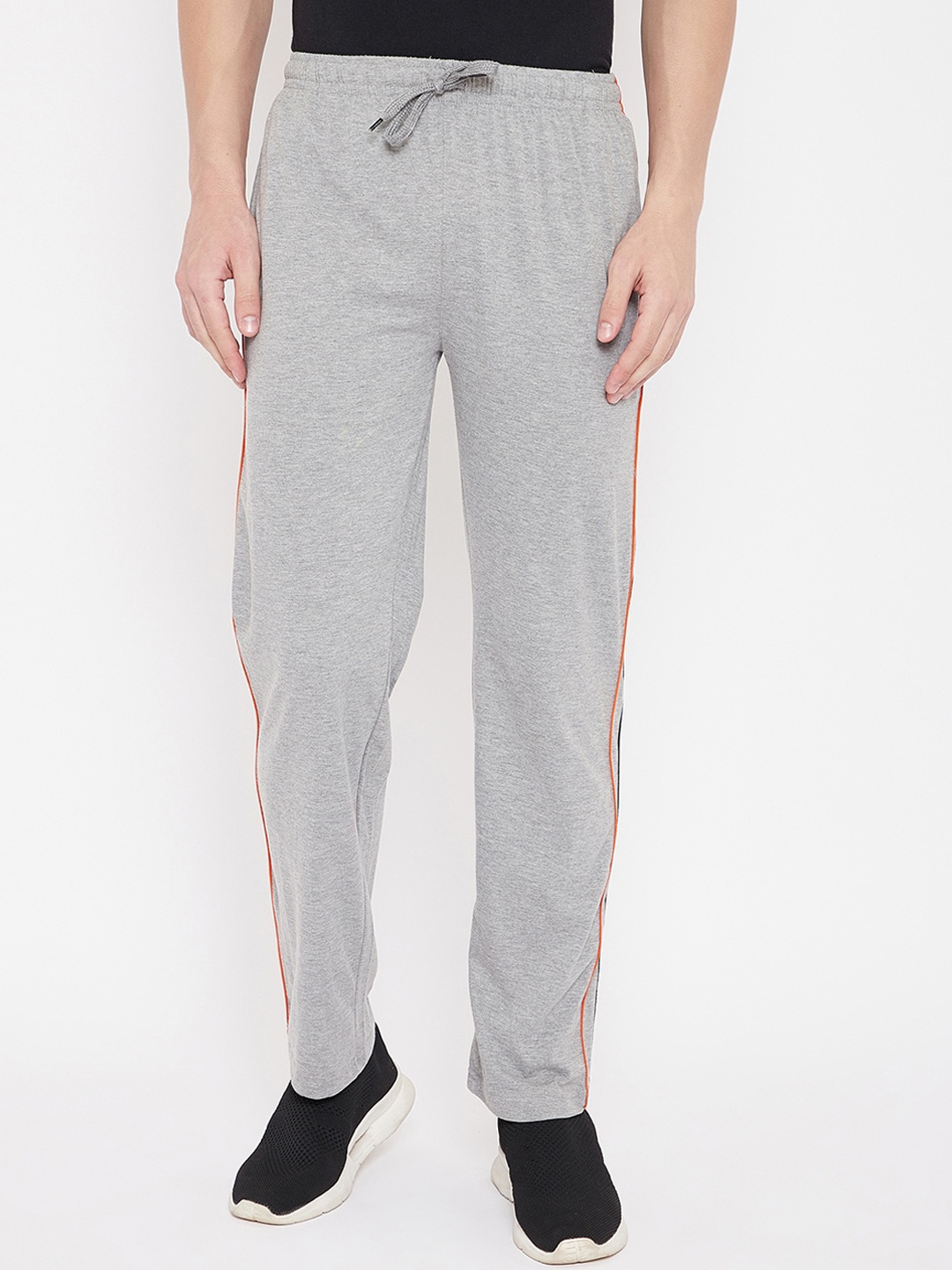 

Duke Men Grey Melange Solid Track Pants