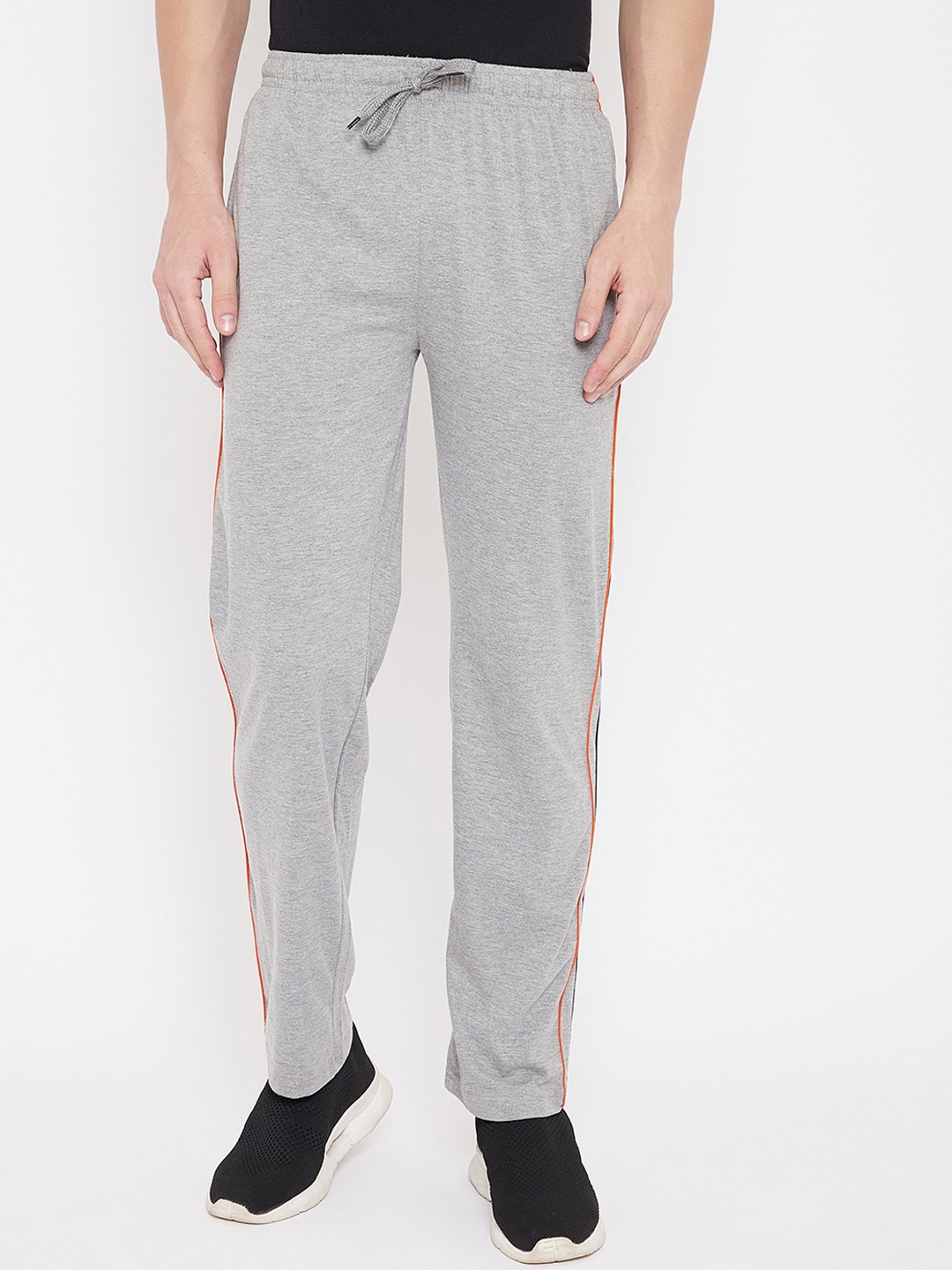 

Duke Men Grey Solid Track Pants